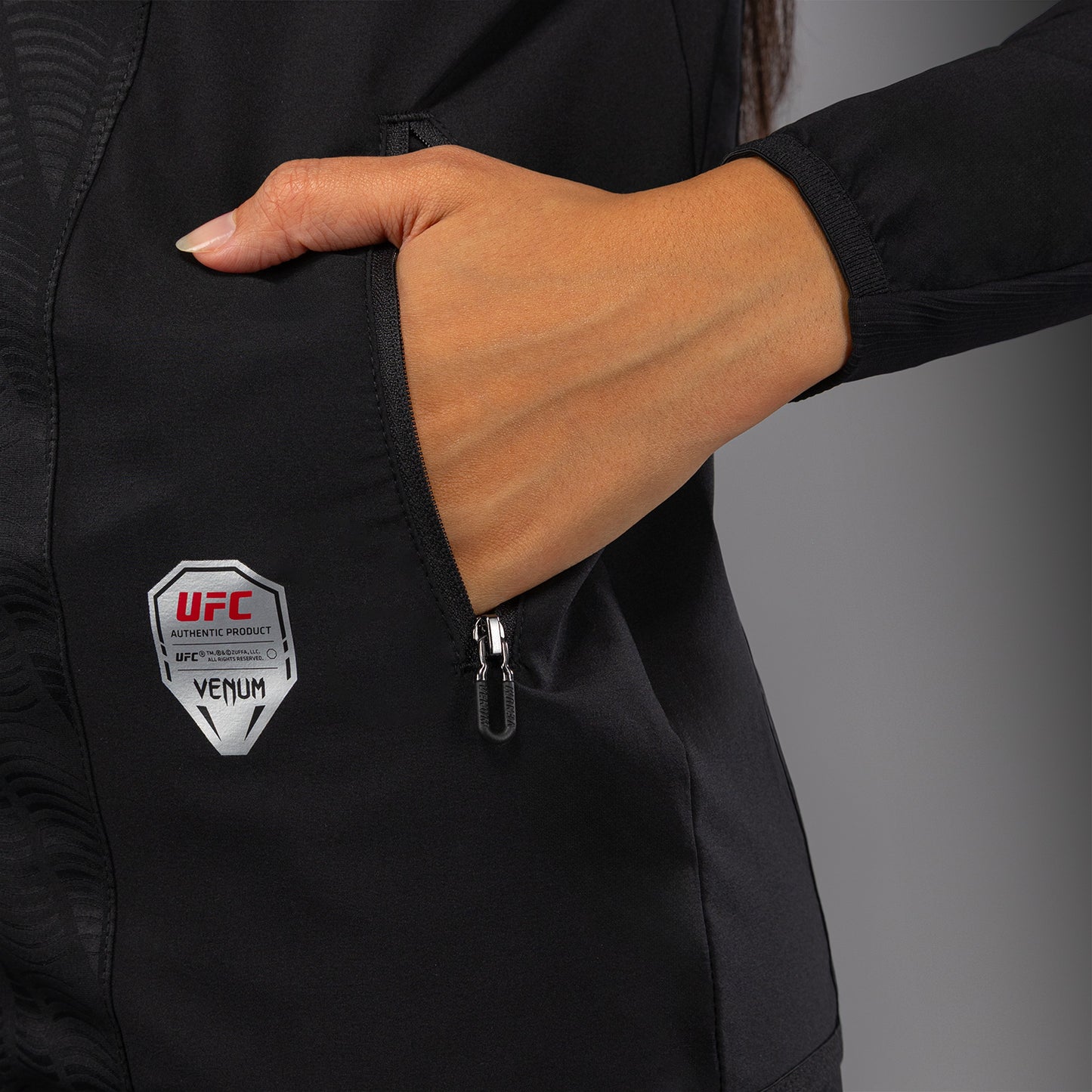 UFC Zenith by Venum Authentic Fight Night Felpa Walkout Donna Personalizzato - Nero