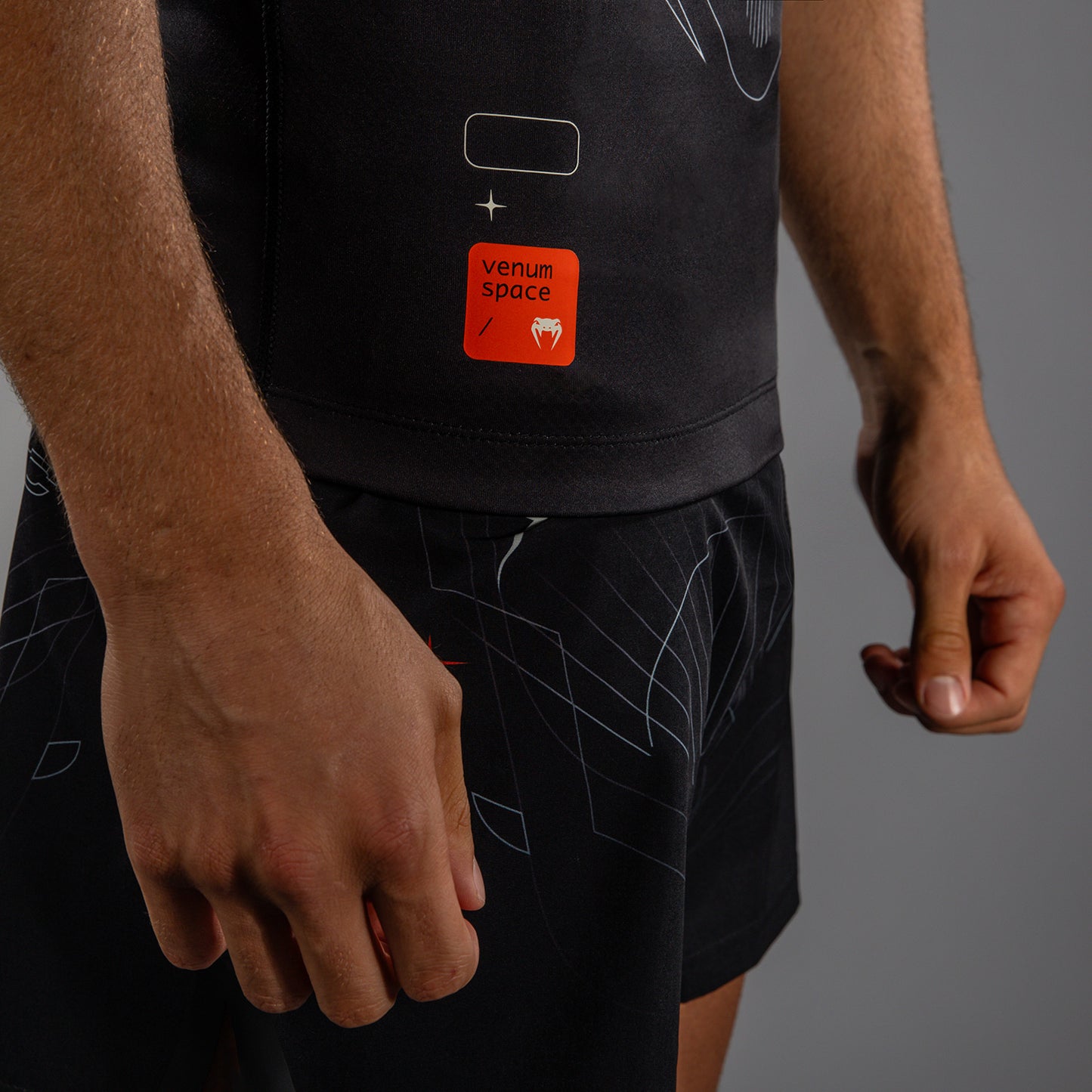 Venum Eclipse Rashguard a manica corta – Nero/Avorio