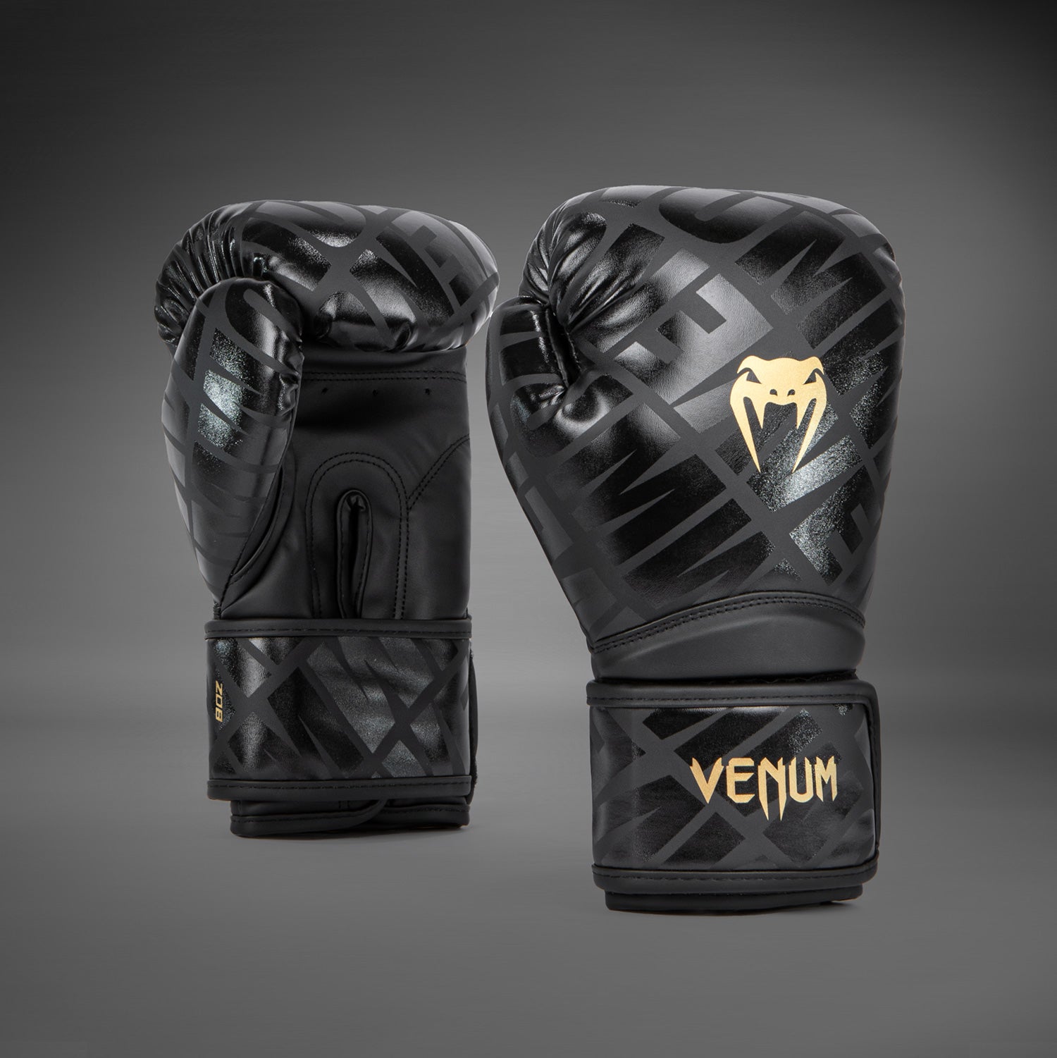 Venum Guantoni Da Boxe Gladiator 5.0, Pelle PU, Schiuma A Tripla Densità, Chiusura A Strappo, Nero/Argento