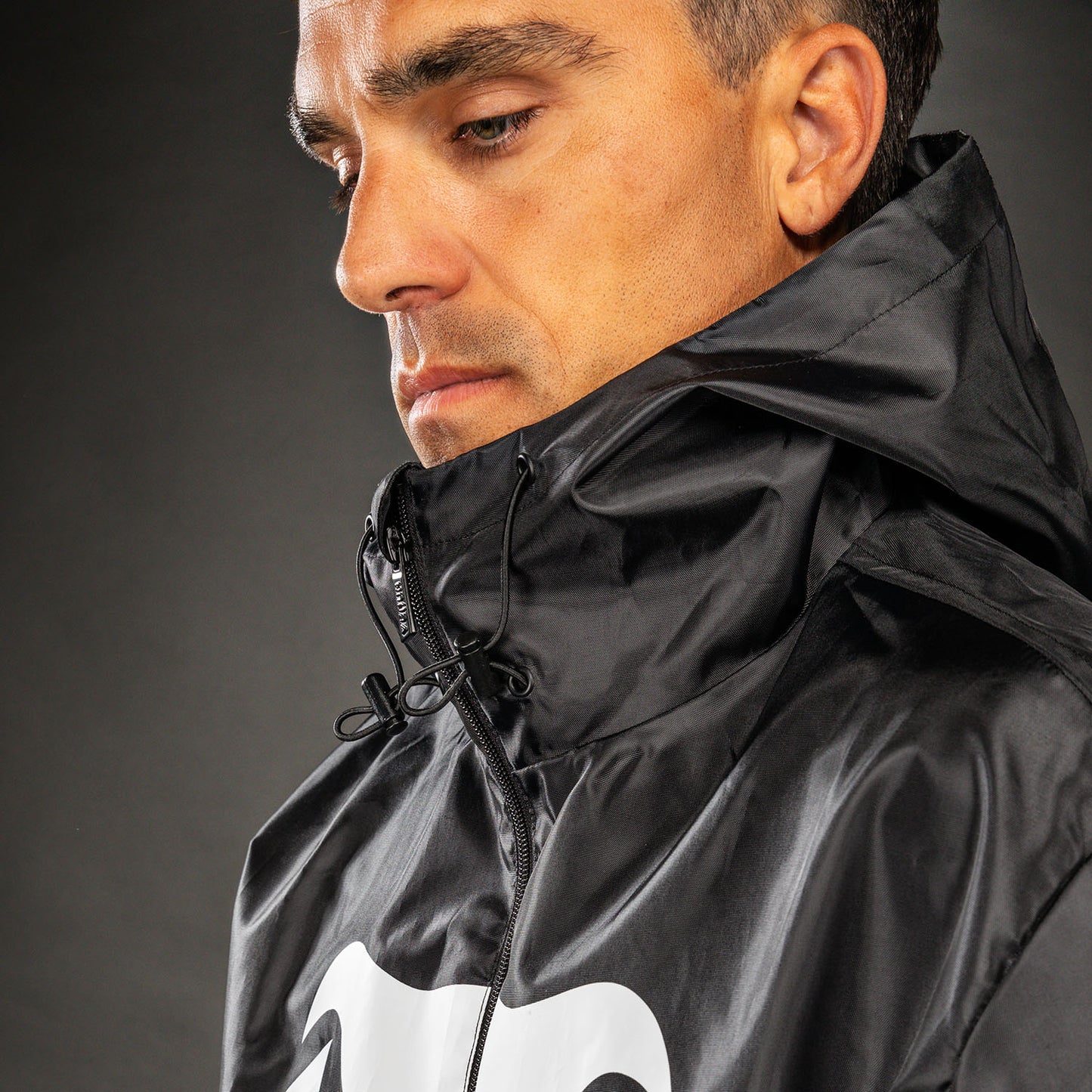Venum MX Basics Giacca antipioggia lunga - Nero/Bianco