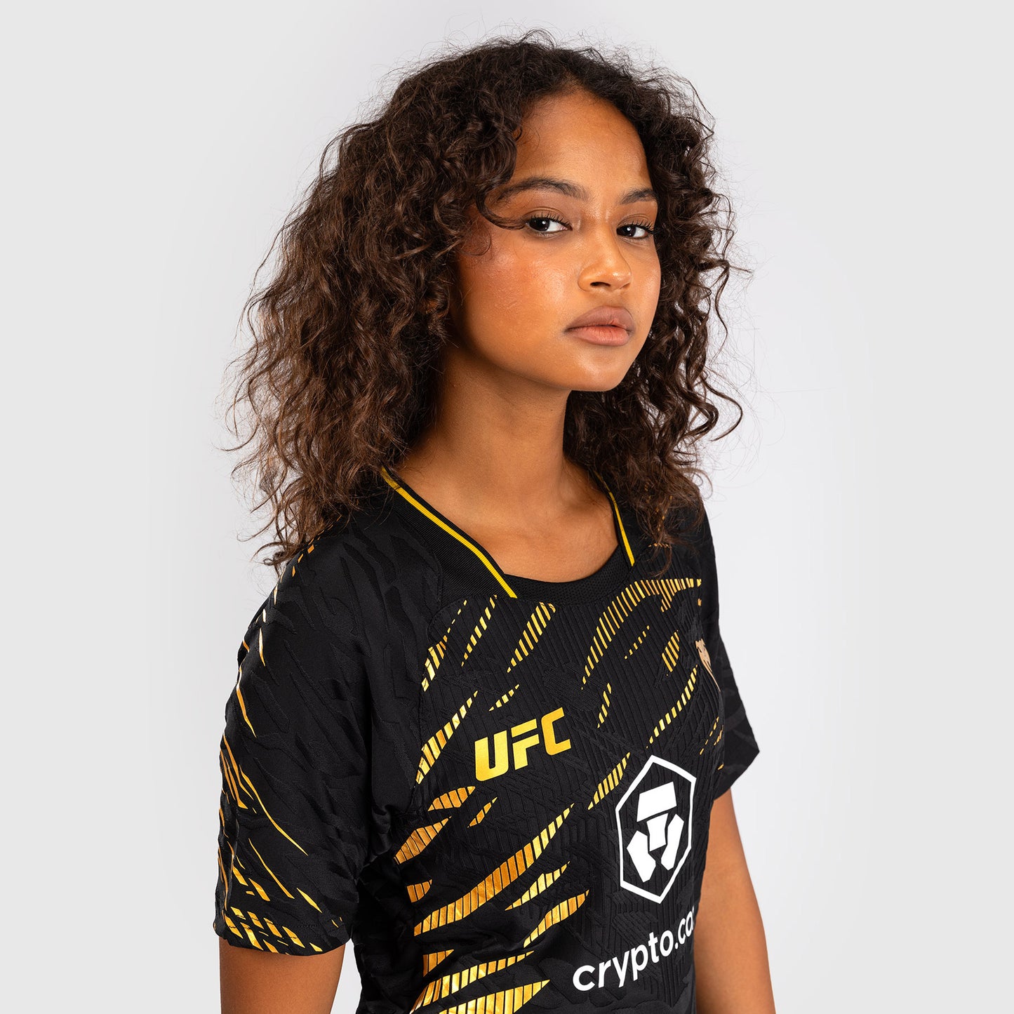 UFC Fusion by Venum Personalizzati Authentic Fight Night Maglietta da Gara per Donna - Campione