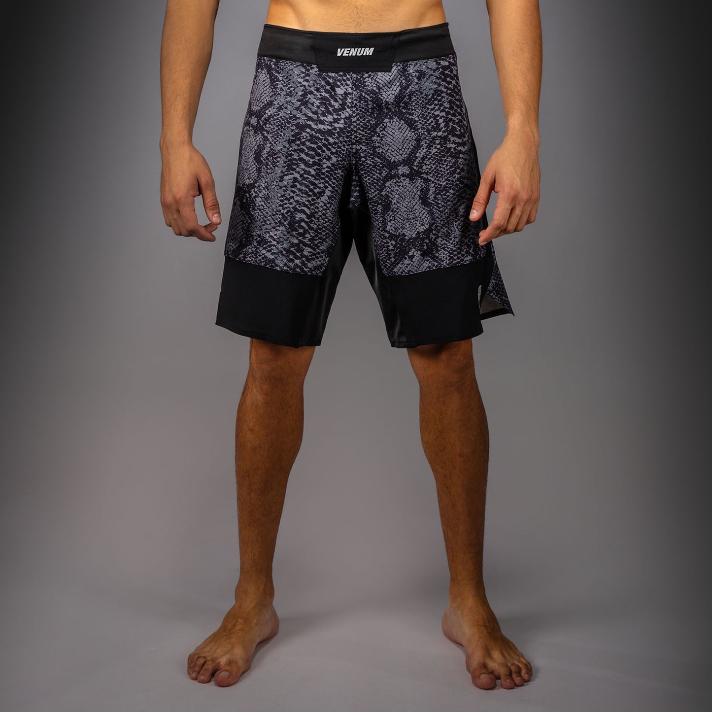 Venum G-Fit Scales Pantaloncini da Combattimento – Nero/Grigio Carbone
