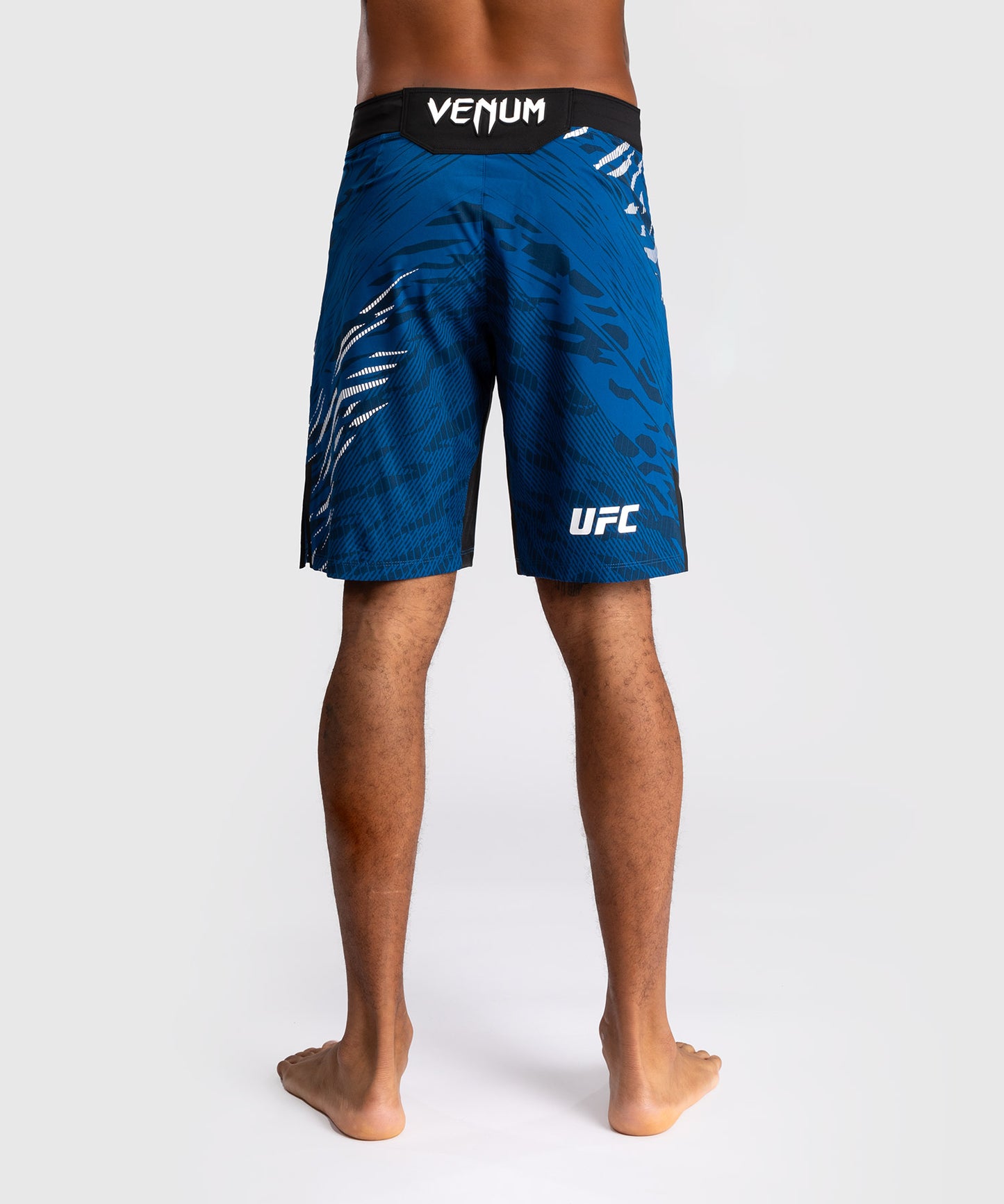 UFC Fusion by Venum Authentic Fight Night Shorts da Lotta per Uomo - Fit Largo - Blu