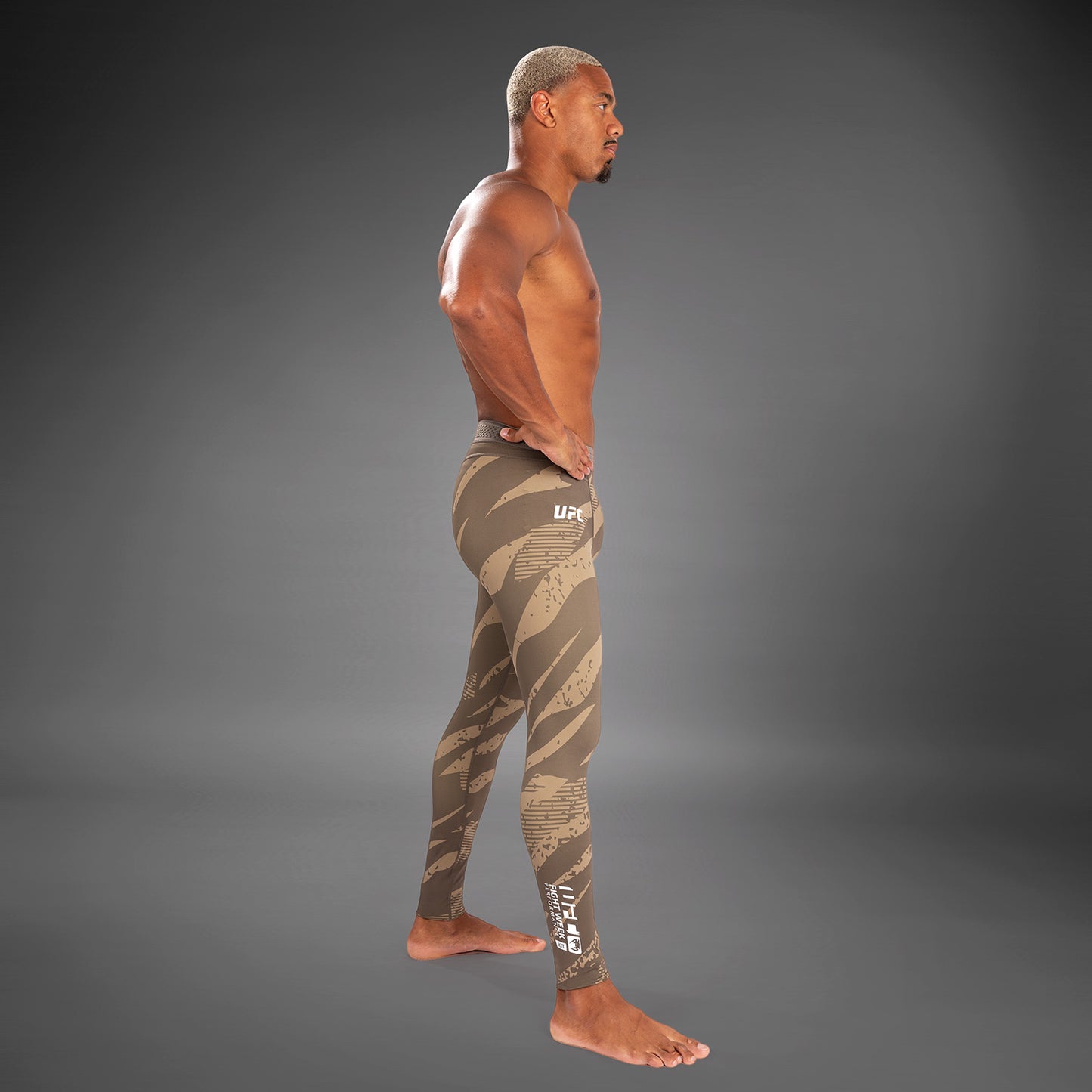 UFC Adrenaline by Venum Fight Week performance Pantaloni A Compressione - Desert Camo