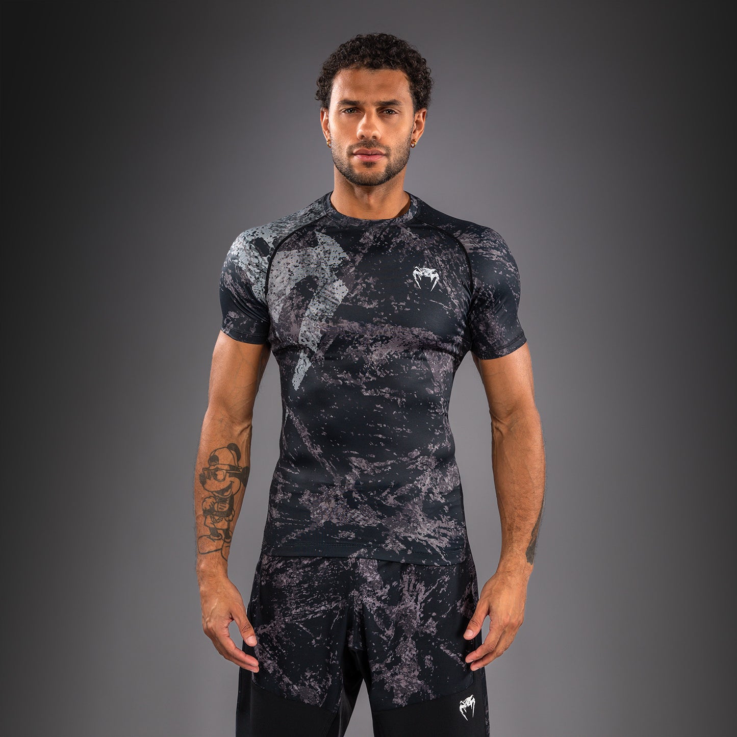 Venum Rage & Workout Rashguard a Maniche Corte - Nero/Grigio