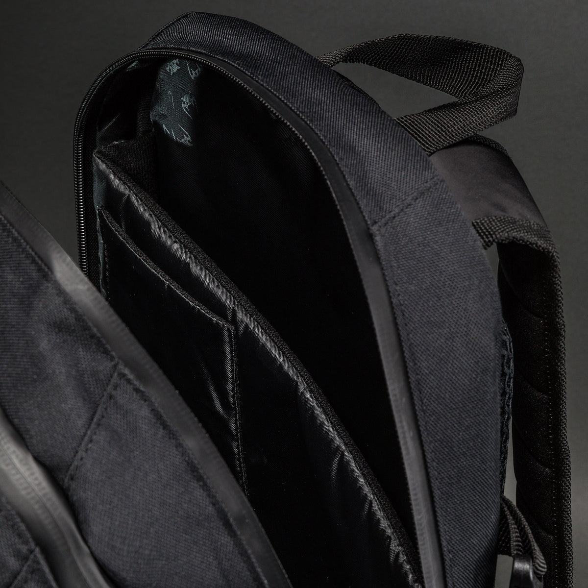 Venum Amazonia Reborn Zaino (15-25 L) - Nero/Verde