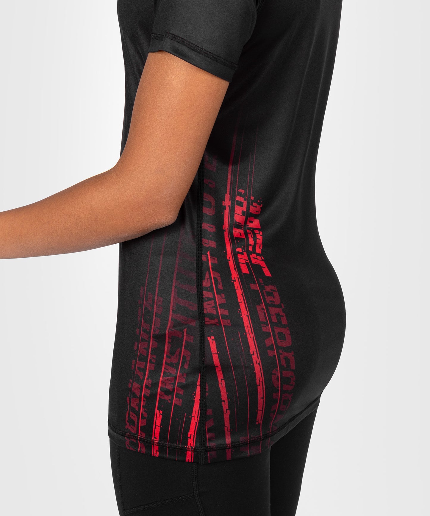UFC Venum Performance Institute 2.0 Maglietta Dry-Tech da Donna - Nero/Rosso