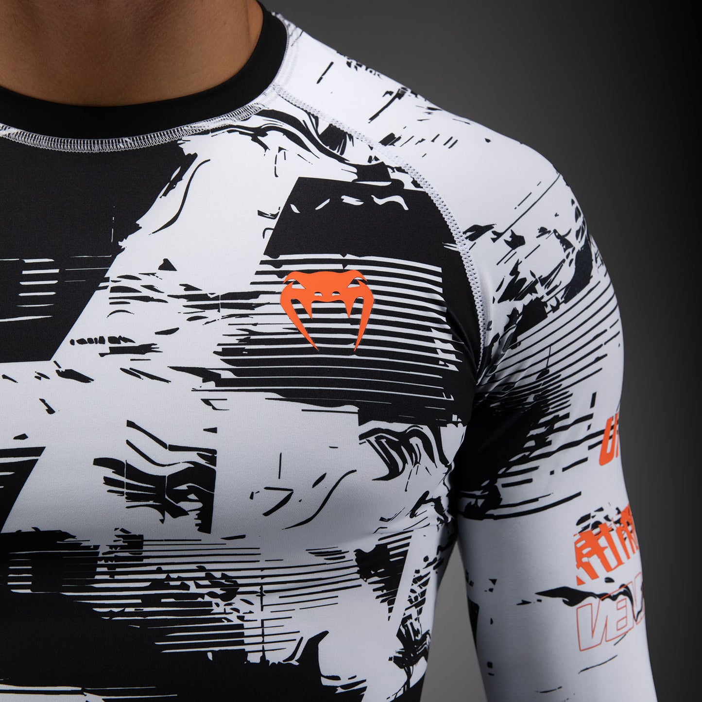 UFC Zenith by Venum Authentic Fight Week Rashguard maniche lunghe Performance Uomo - Bianco