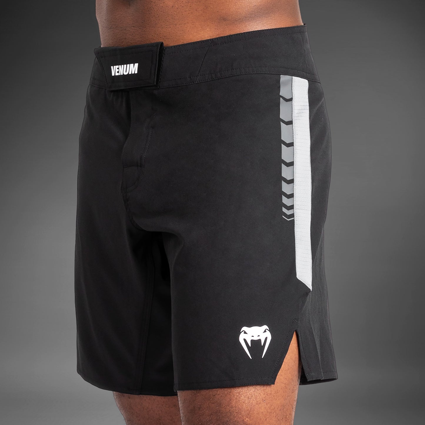 Venum Tempest Pantaloncini da Combattimento per Uomo - Nero/Grigio