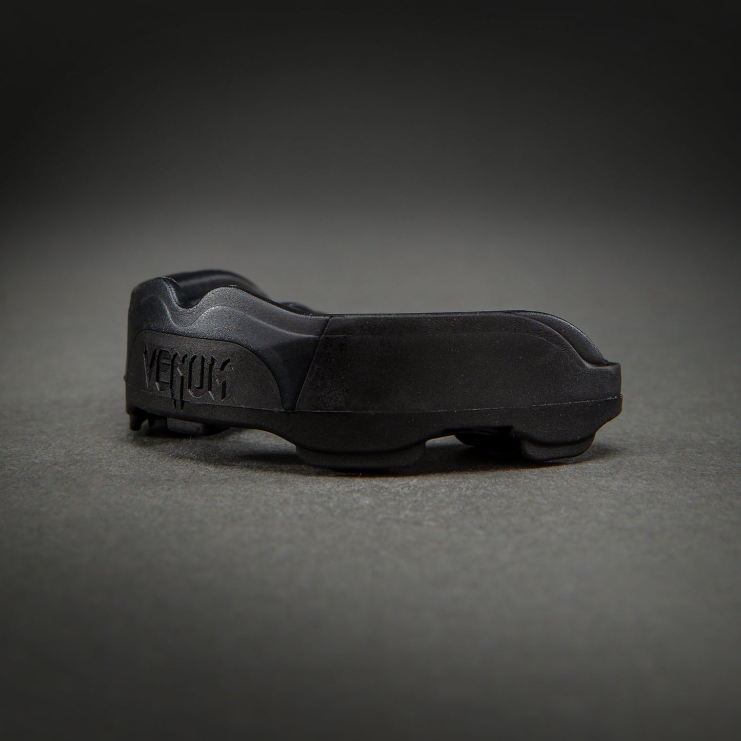 Venum Predator Paradenti – Nero/Nero/Rosso