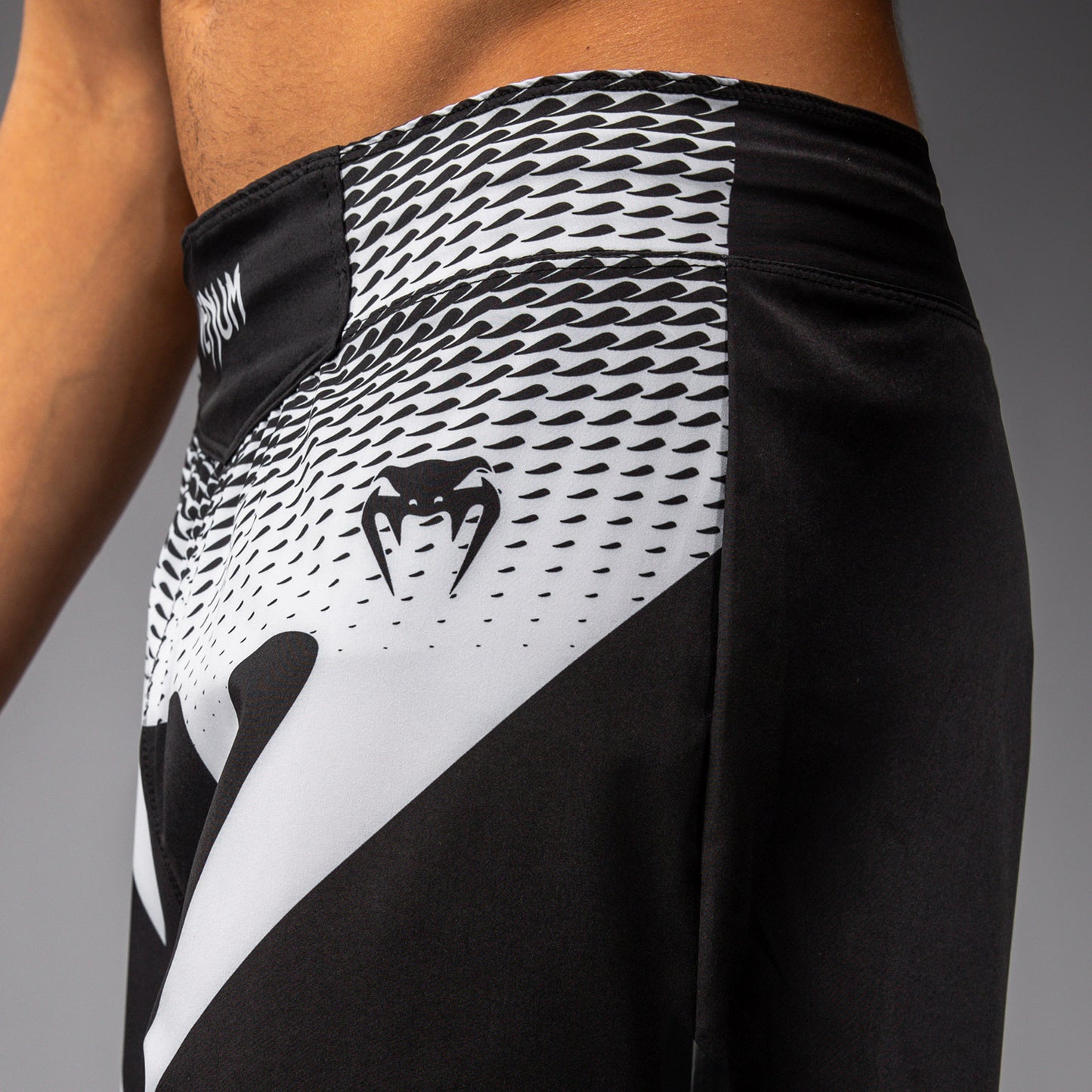 Venum No Gi Pantaloncini da combattimento - Nero/Bianco