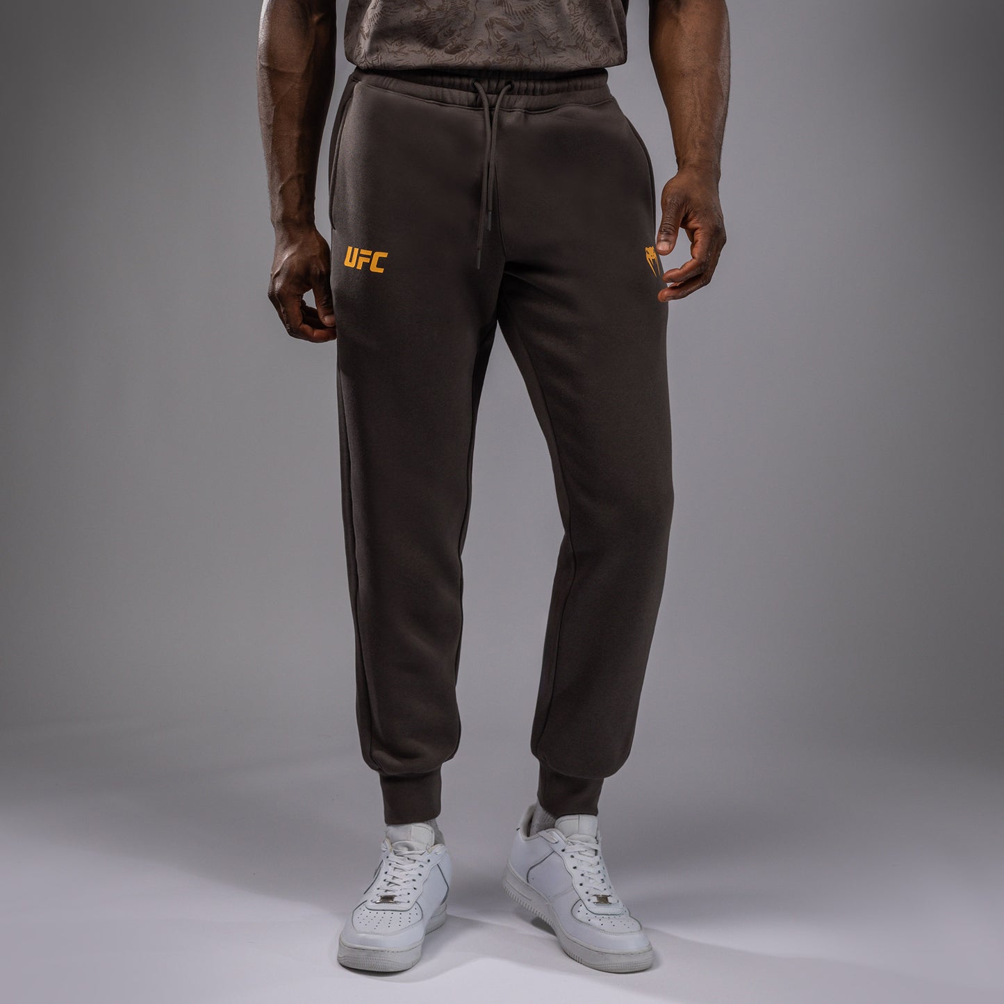 UFC Fusion by Venum Fight Week Pantaloni in Cotone per Uomo - Marrone terra