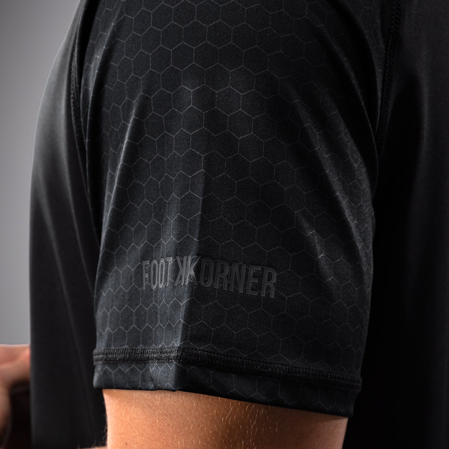 FK x Venum Hexagone MMA Maglietta Dry Tech - Nero/Oro