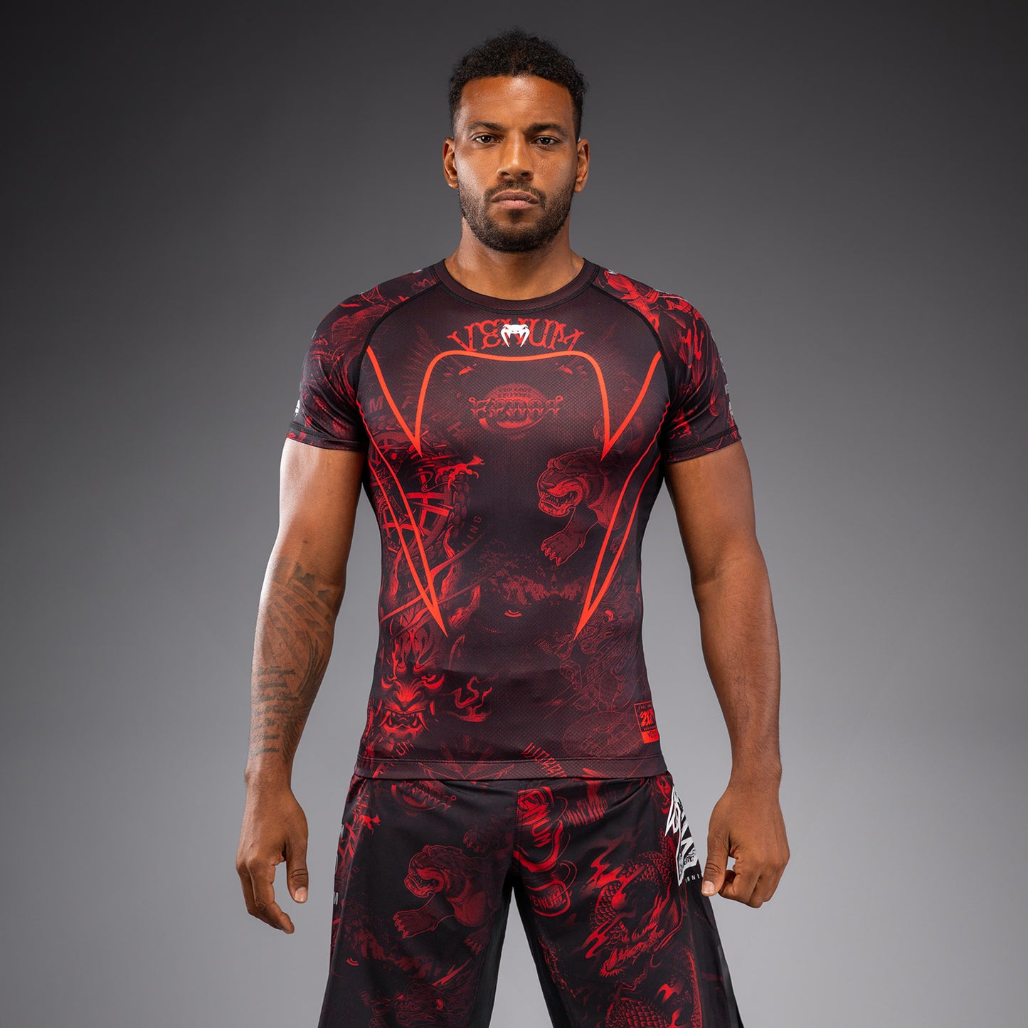 Venum 20th Anniversary Rashguard a Maniche Corte - Nero/Rosso