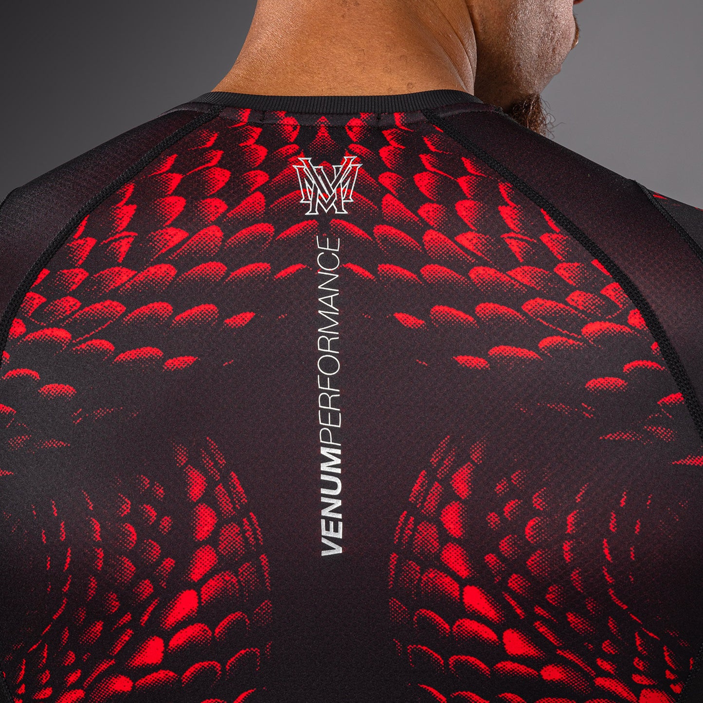 Venum Matupa Rashguard a Maniche Corte - Nero/Rosso/Argento