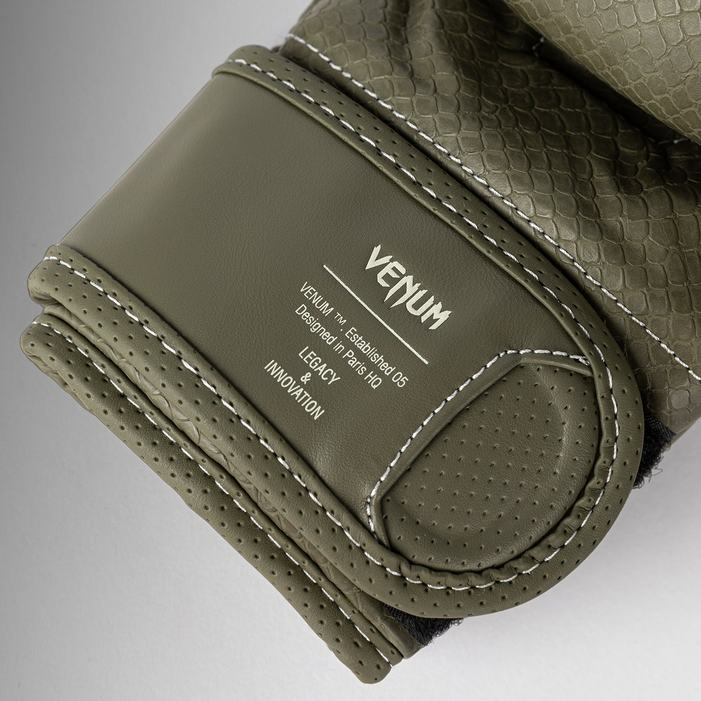 Venum Impact Evo Scales Guanti da MMA per allenamento – Verde Militare