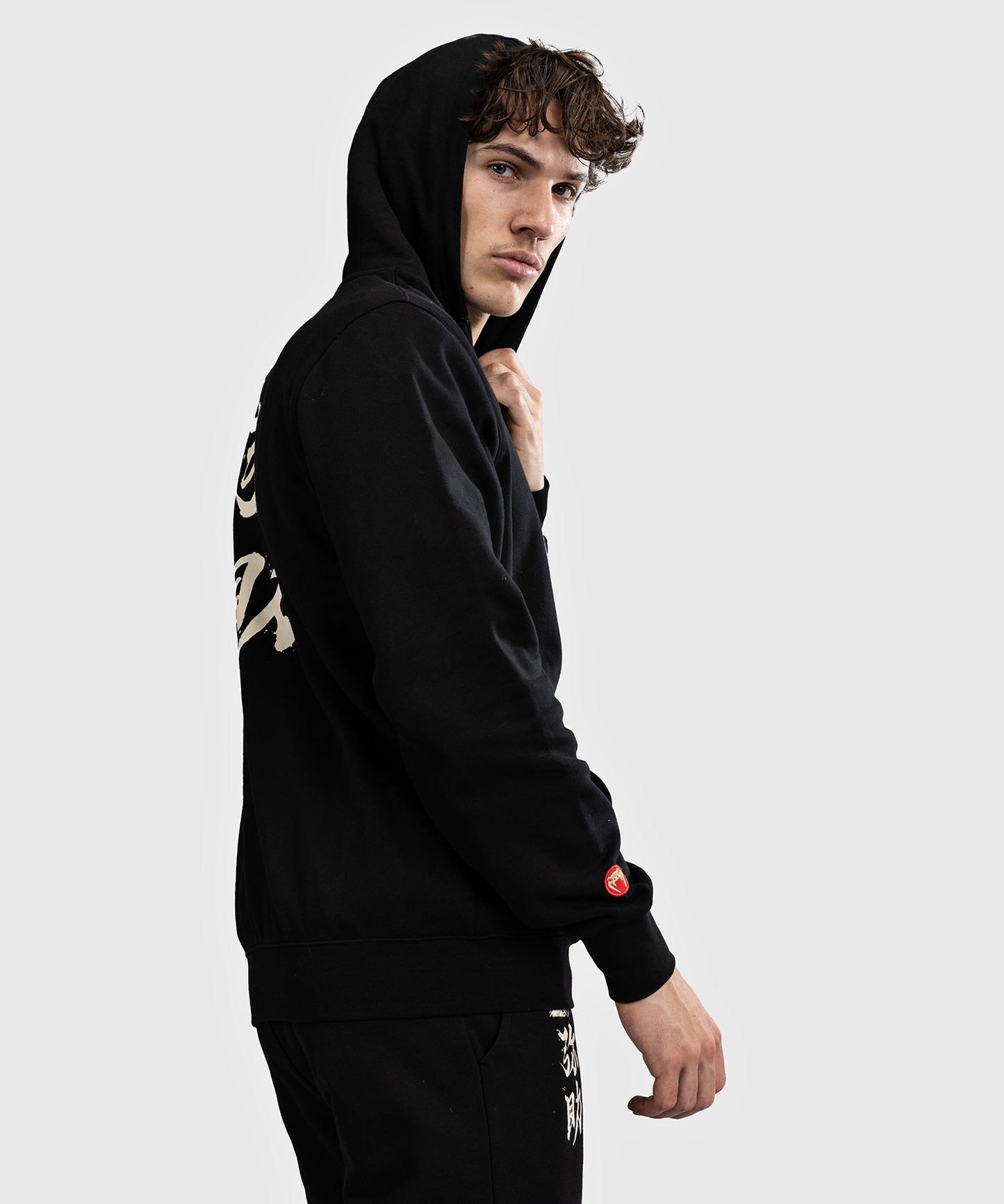 Venum x Assassin’s Creed Shadows Felpa con cappuccio - Nero