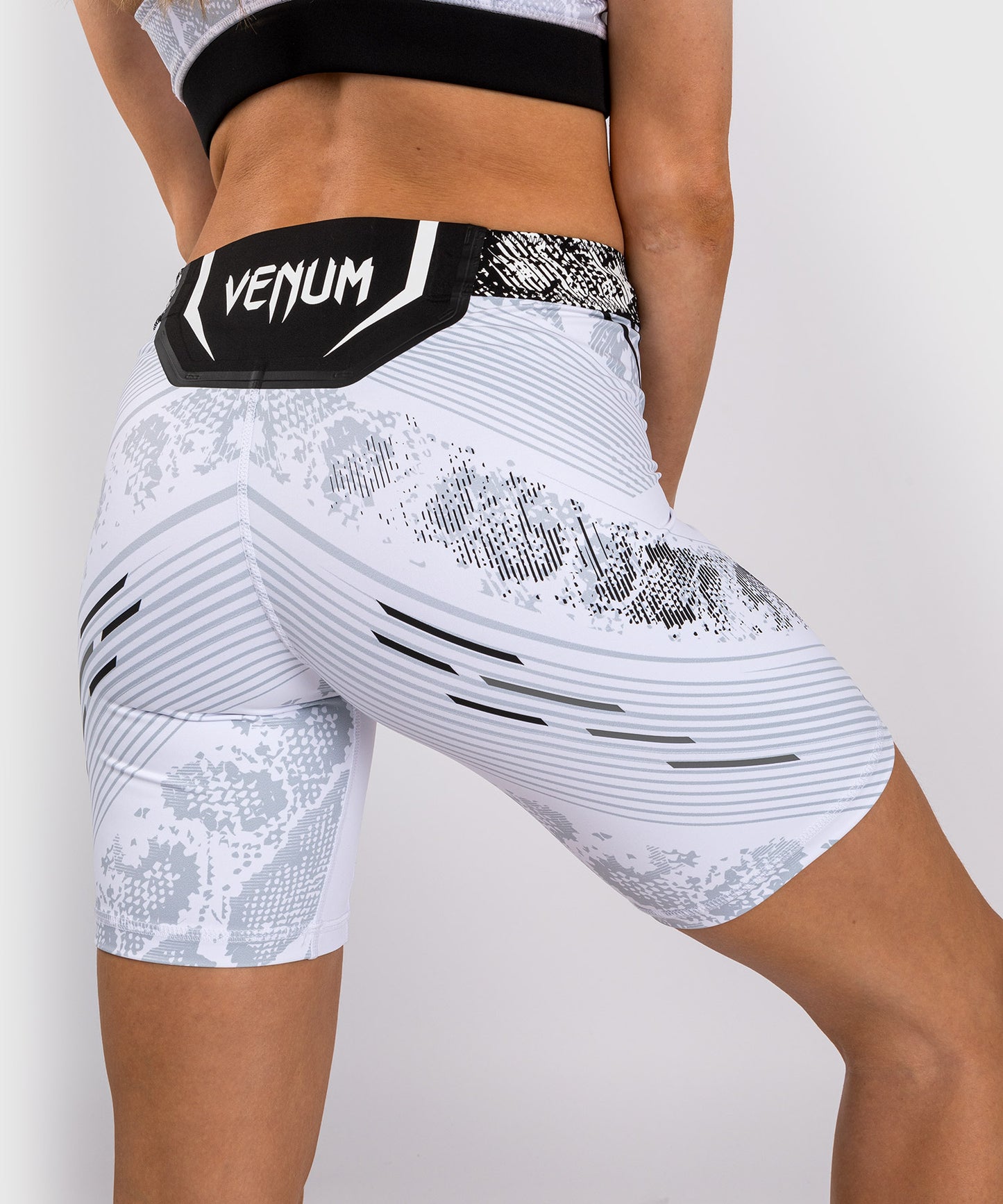 UFC Adrenaline by Venum Authentic Fight Night Pantaloncini Vale Tudo da Donna - Vestibilità Lunga - Bianco