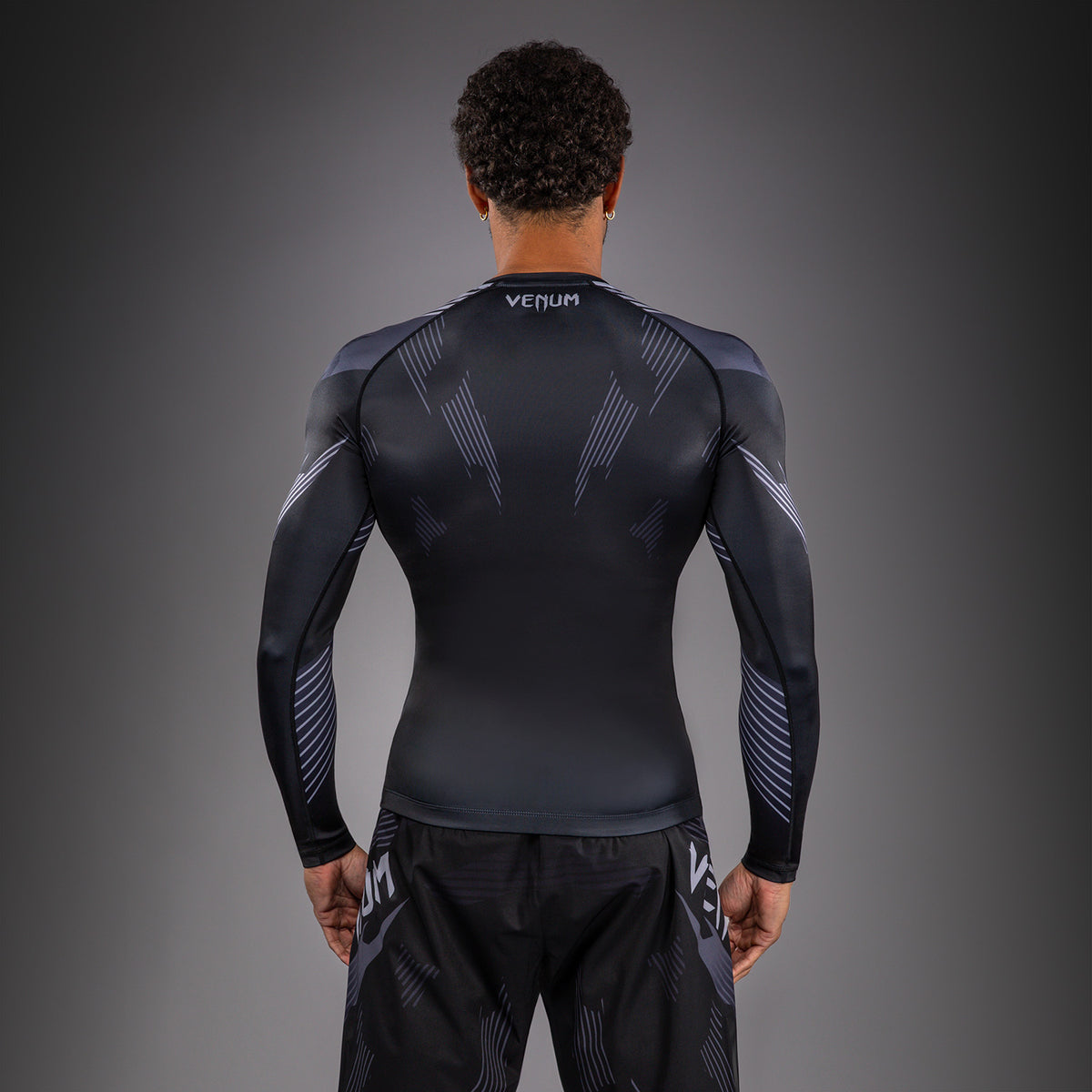 Venum No-Gi 6.0 Rashguard a Maniche Lunghe - Nero/Grigio