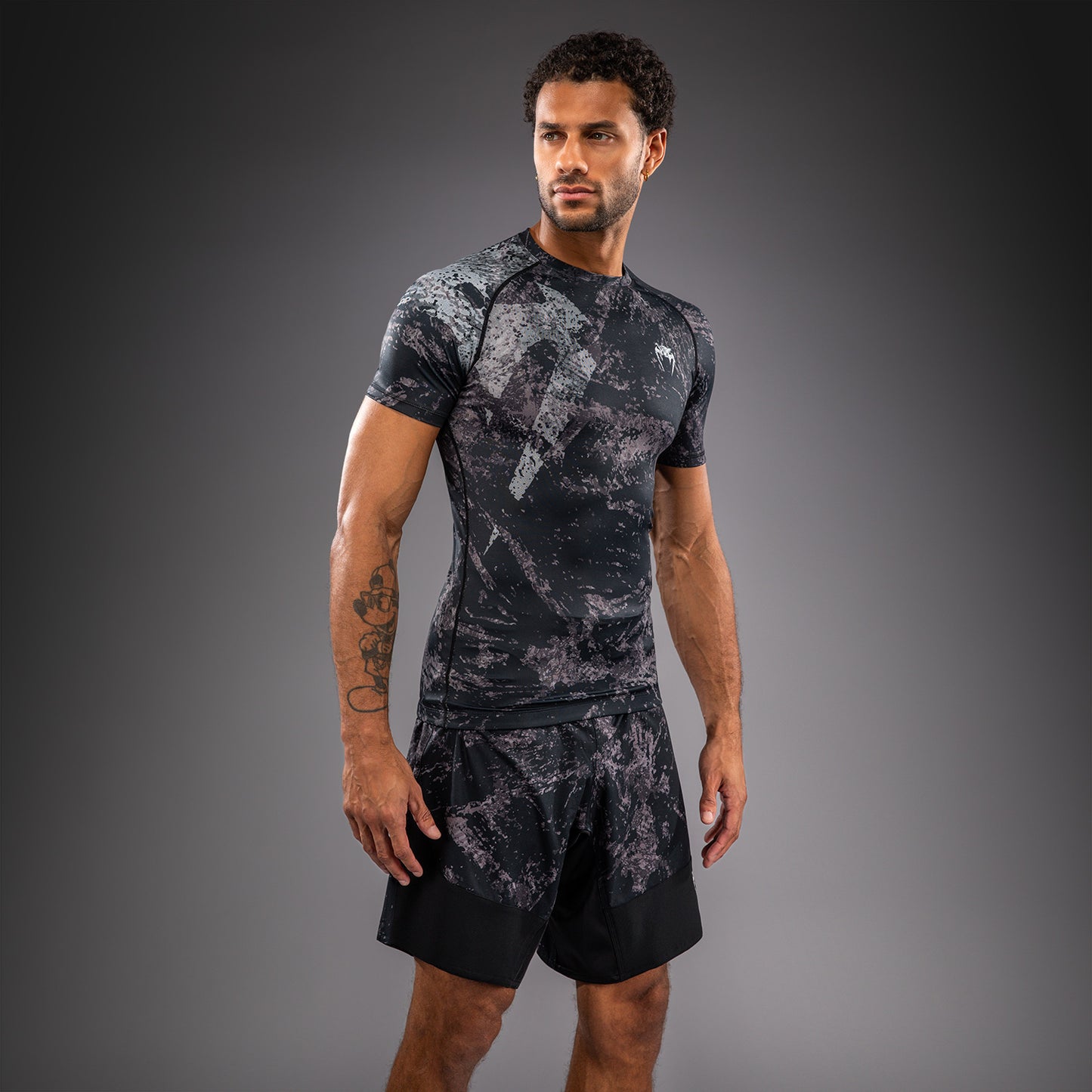 Venum Rage & Workout Rashguard a Maniche Corte - Nero/Grigio