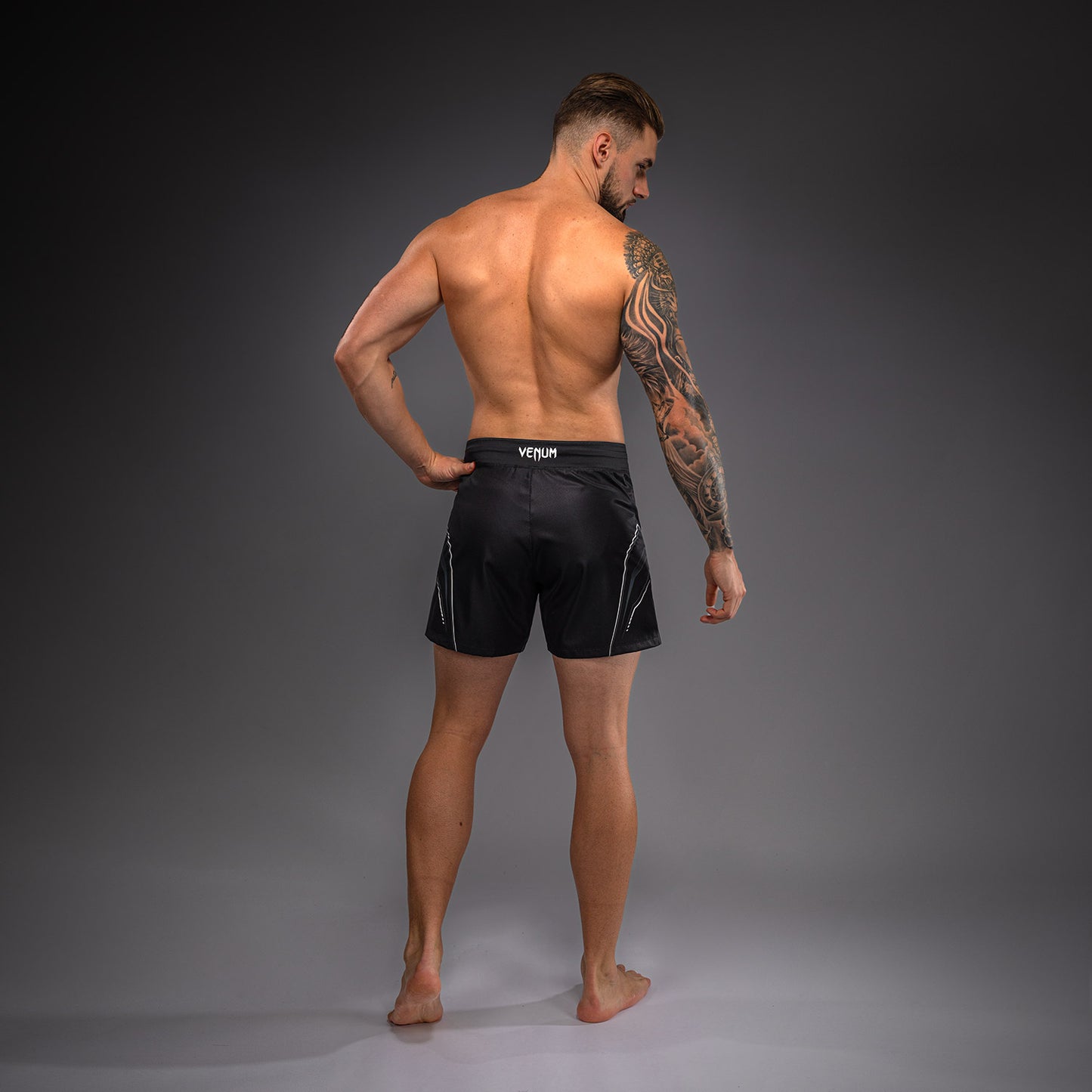 Venum Streamline Pantaloncini da Combattimento – Nero/Bianco
