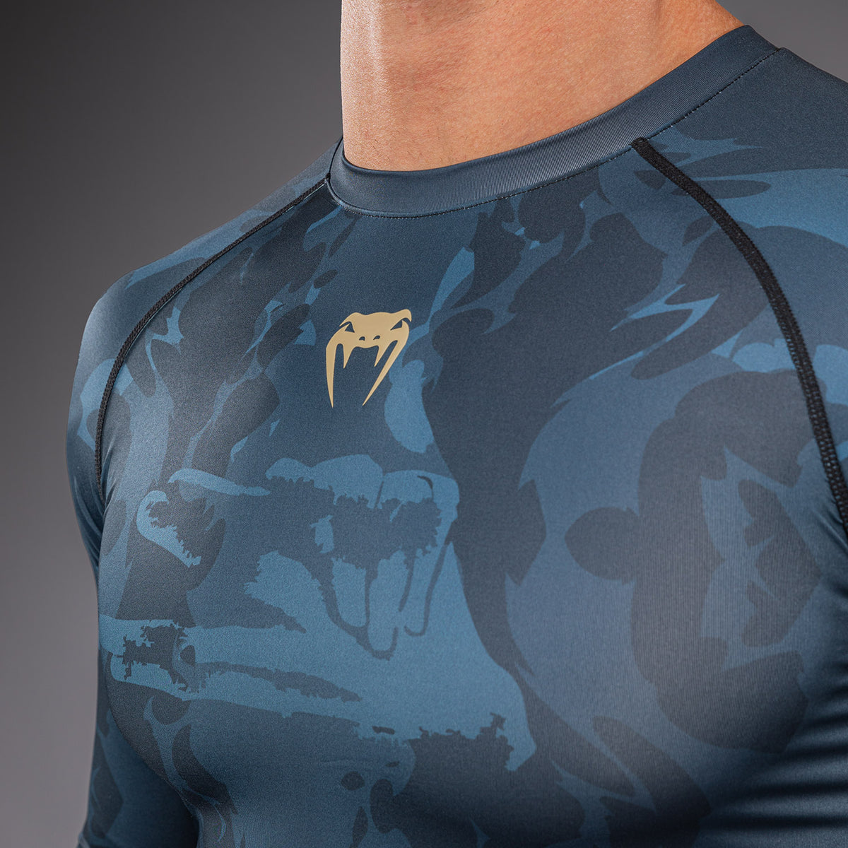 Jujutsu Kaisen x Venum Fushiguro Rashguard a Maniche Lunghe – Verde Oceano
