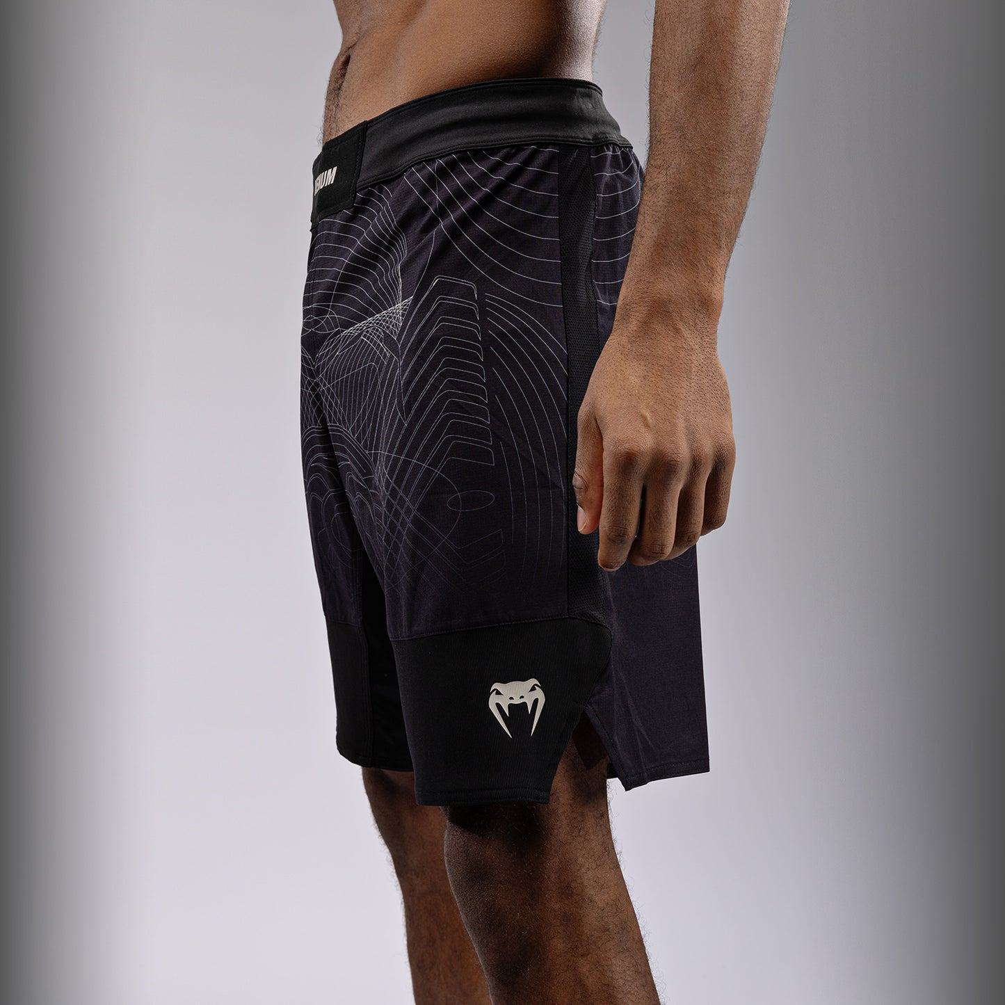 Venum G-Fit Air Pantaloncini da Combattimento - Nero Profondo/Sabbia Del Deserto