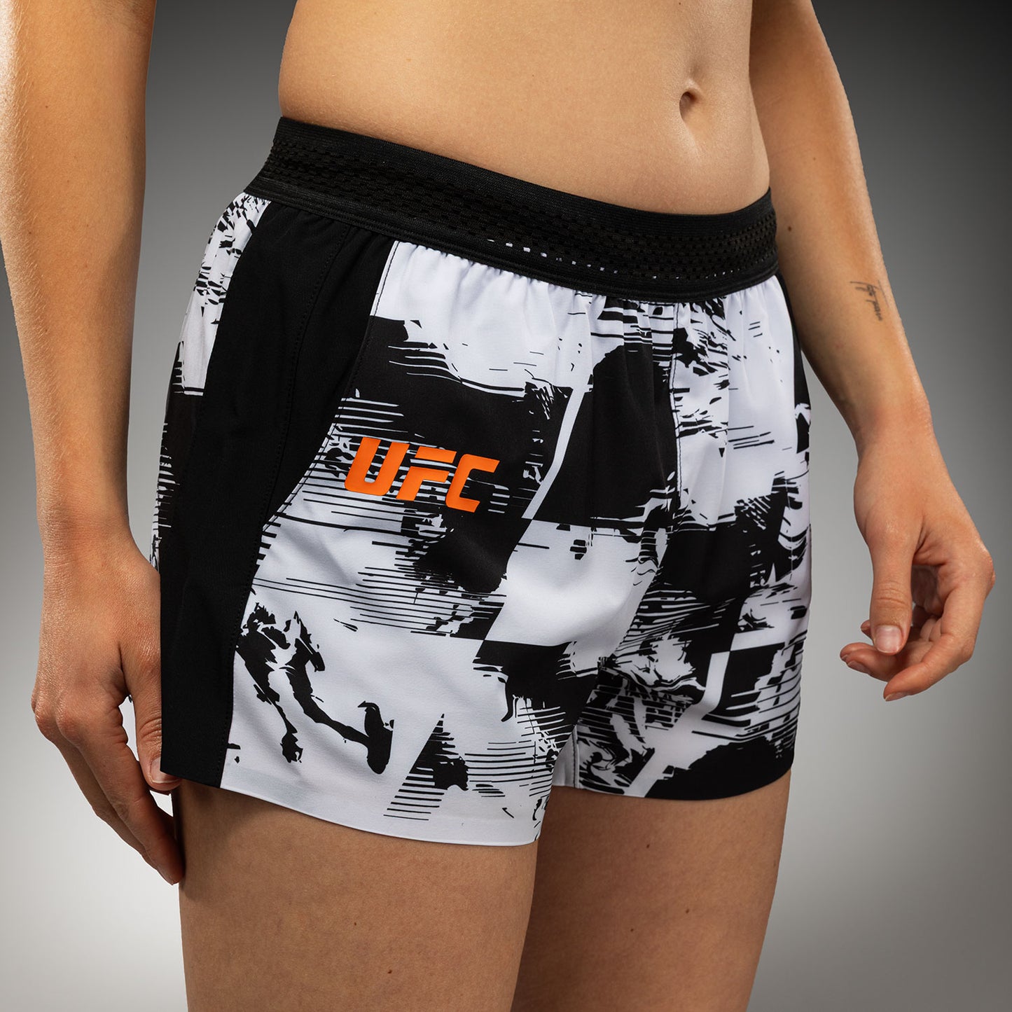 Venum UFC Zenith Authentic Fight Week Pantaloncini Performance da Donna – Bianco