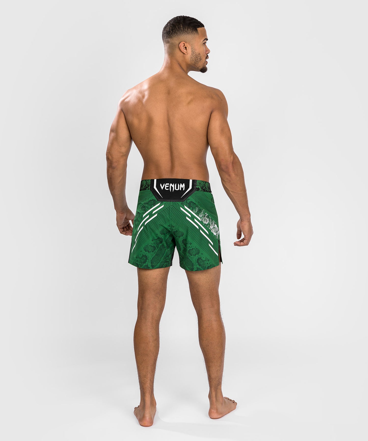 Pantaloncini da combattimento UFC Adrenaline by Venum personalizzati Authentic Fight Night Uomo - Short Fit - Verde