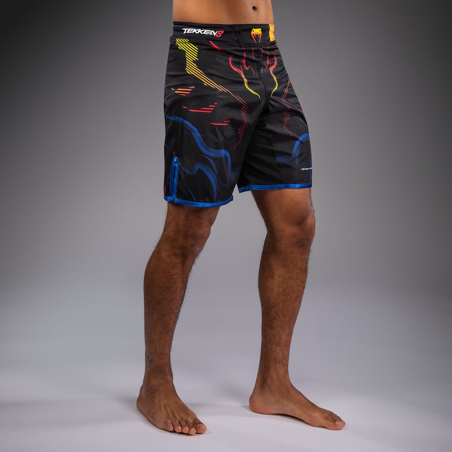 Venum x TEKKEN 8 Pantaloncini da Combattimento - Yoshimitsu - Nero/Arancione