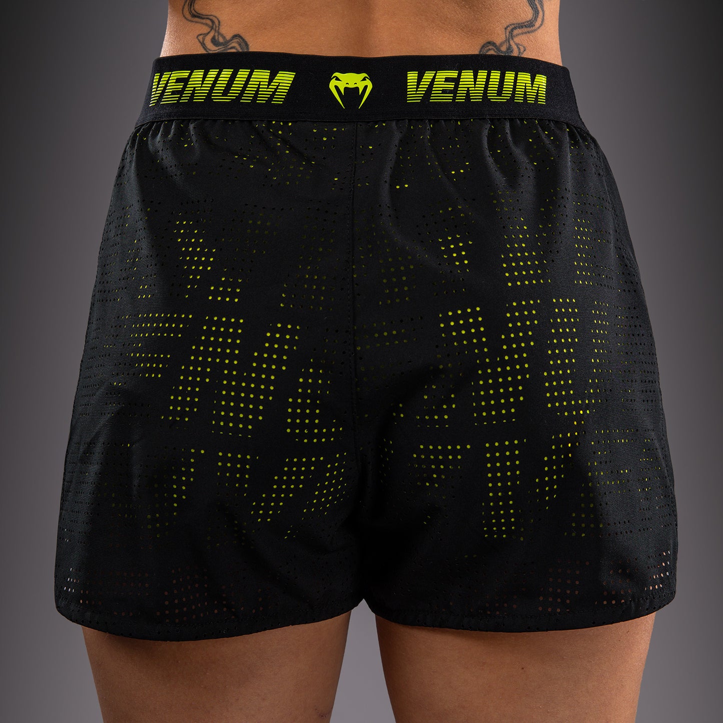 Venum Lazer Pantaloncini da Allenamento Donna - Nero/Giallo