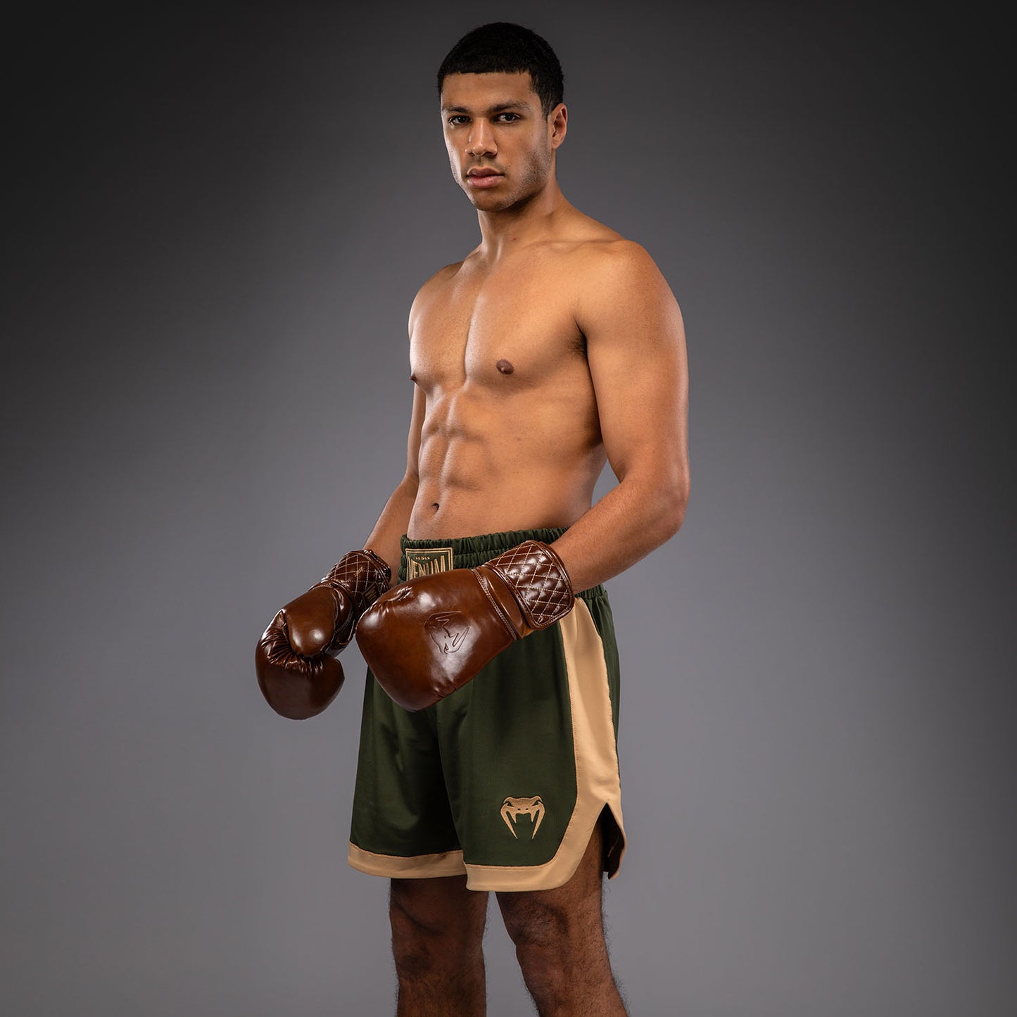 Venum Classic Pantaloncini da boxe - Verde Militare/Sabbia