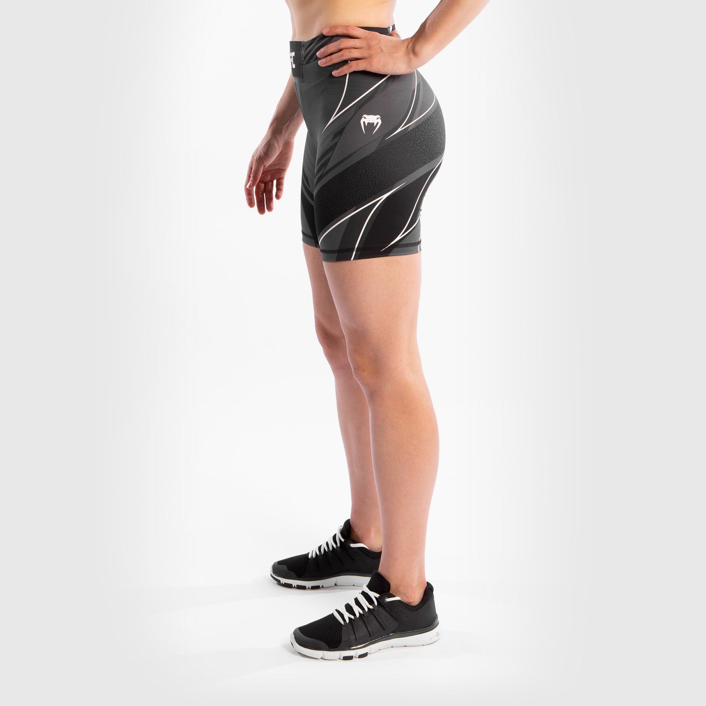Pantaloncini da Vale Tudo Donna UFC Venum Authentic Fight Night - Vestibilità Lunga - Nero