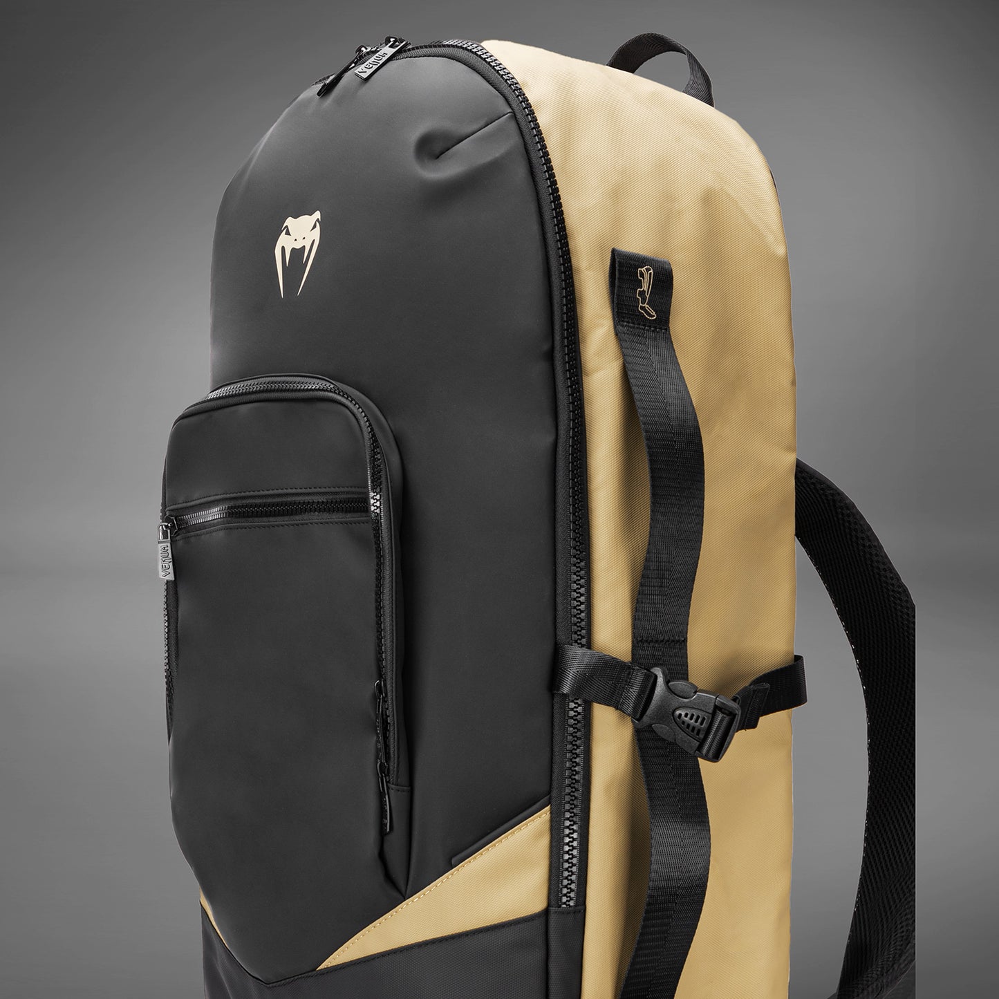 Venum Evo 2 Xtrem Zaino (50-63L) – Nero/Sabbia