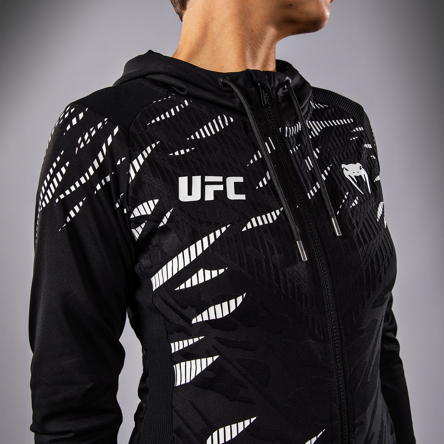 UFC Fusion by Venum Authentic Fight Night Felpa con Cappuccio per Donna - Nero