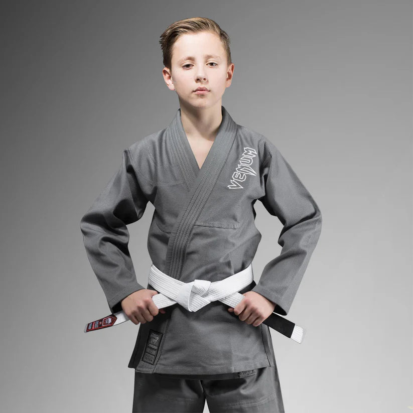 Venum Contender Kids Gi da BJJ (Completo di cintura bianca) - Grigio