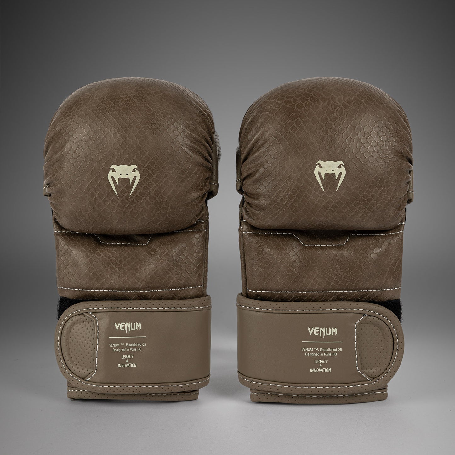 Venum Impact Evo Scales Guanti da MMA per Allenamento – Marrone