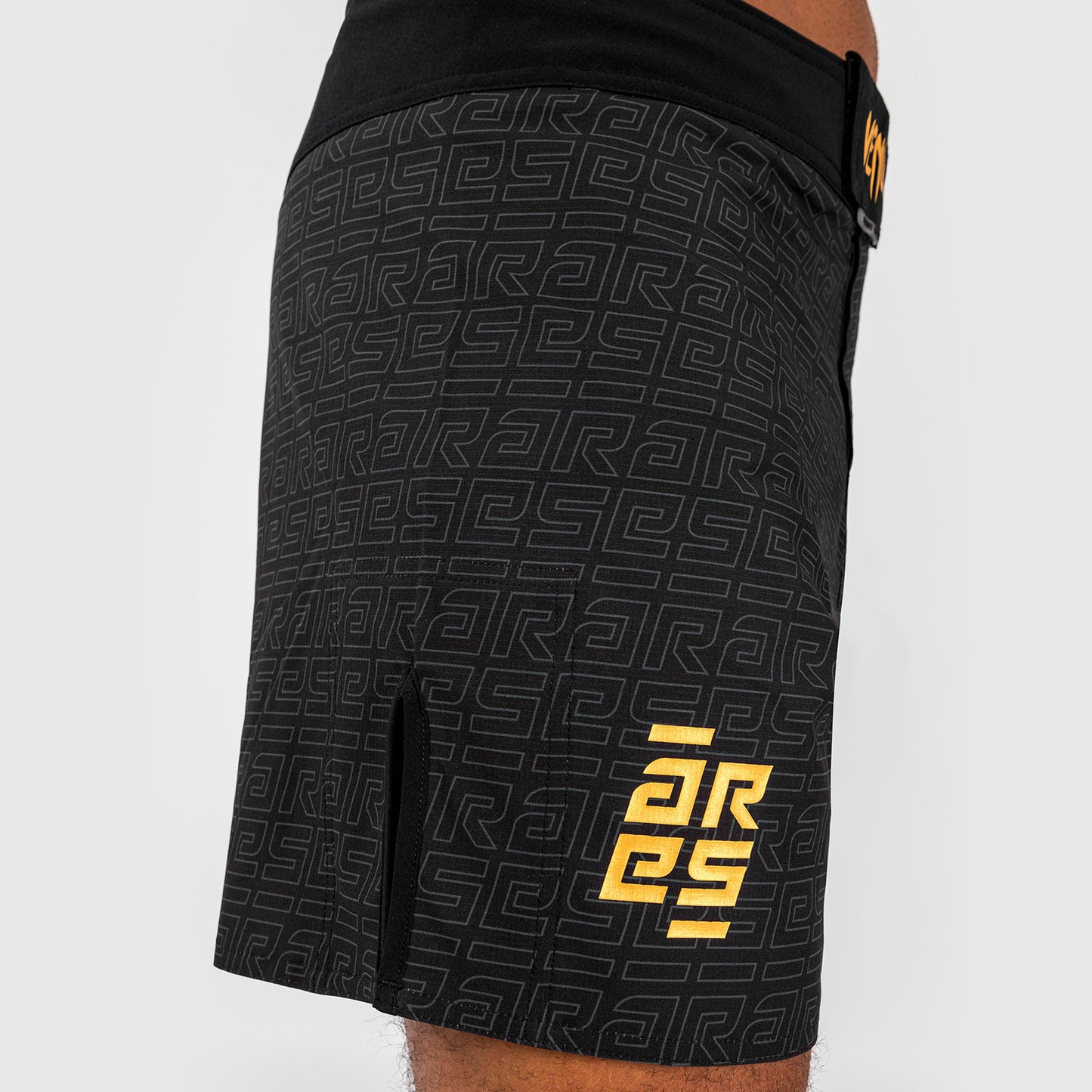 Venum x Ares Pantaloni da Combattimento da Uomo - Nero/Oro