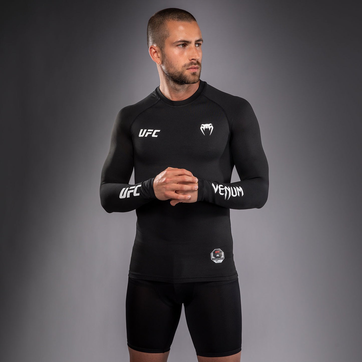 Venum UFC Unity by Venum Authentic Fight Week Rashguard Tecnica a Maniche Lunghe da Uomo - Nero