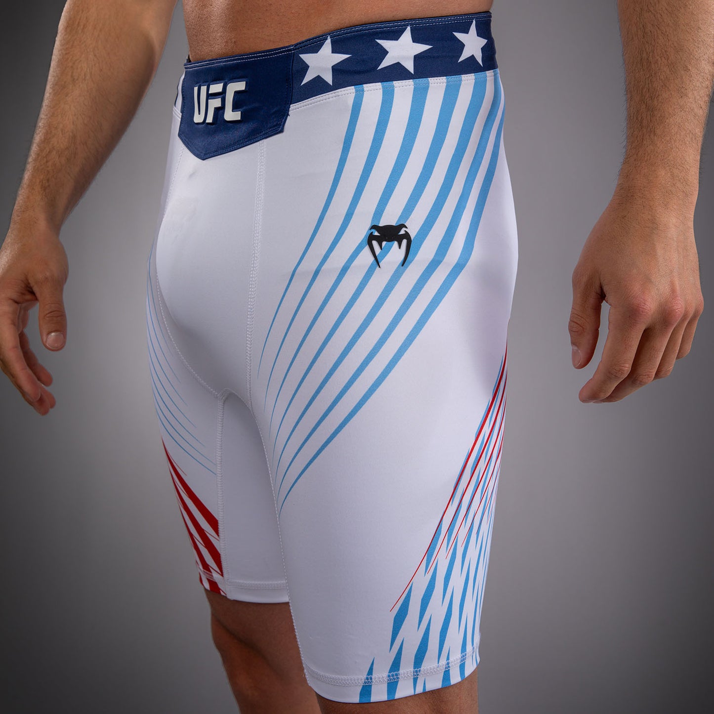 Official UFC Freedom 250 by Venum Authentic Fight Night Pantaloncini Vale Tudo da uomo - Bianco