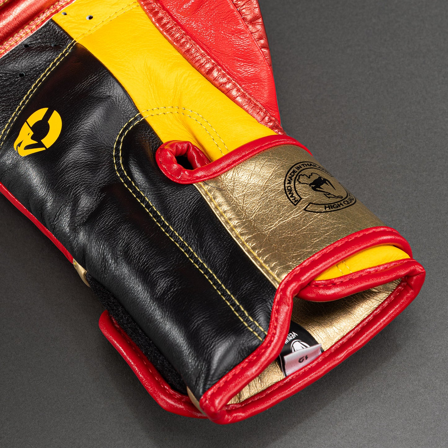 Guantoni da Boxe Venum Giant 3.0 - Rosso/Giallo/Oro