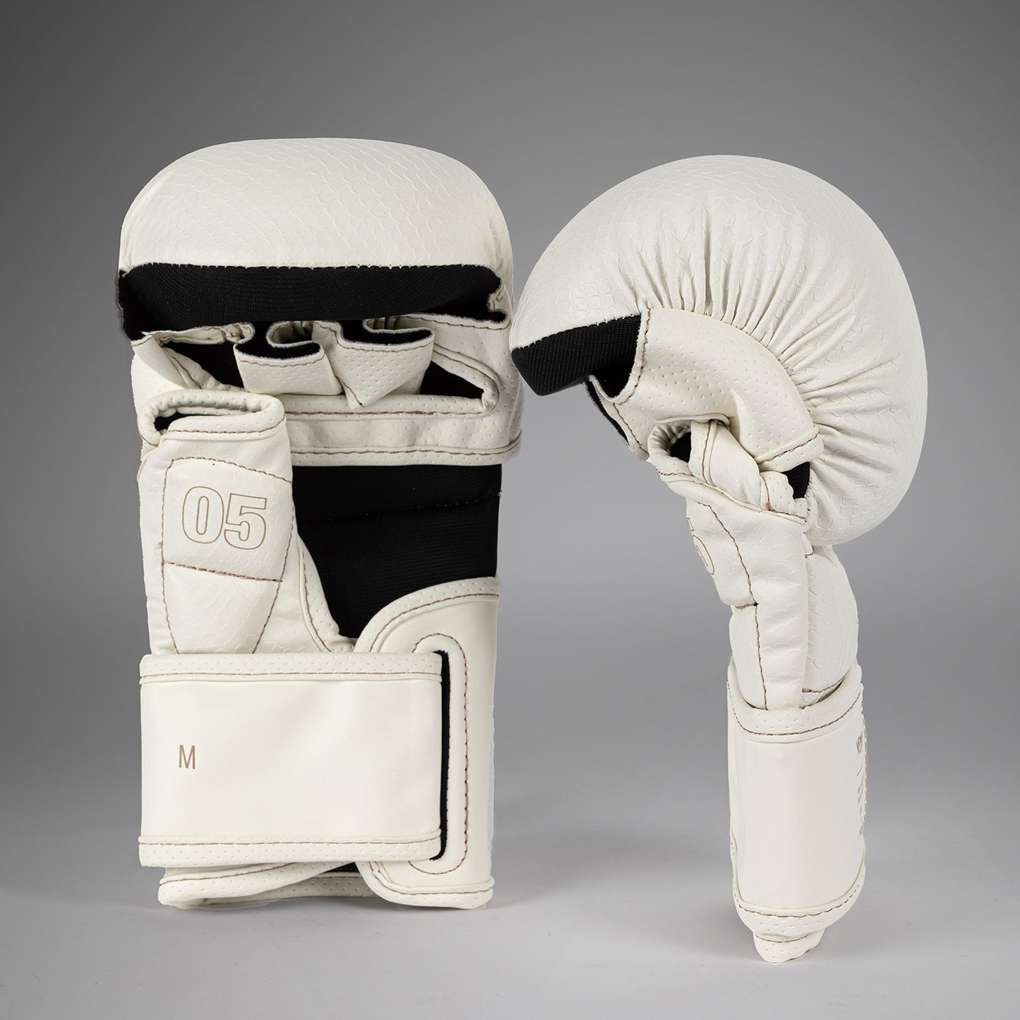 Venum Impact Evo Scales Guanti da MMA per Allenamento – Avorio