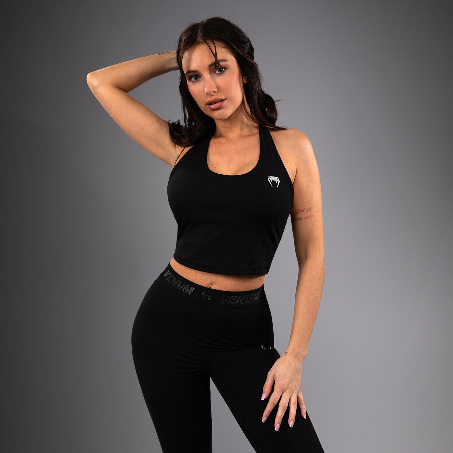 Venum Elevate Reggiseno sportivo lungo da donna - Nero