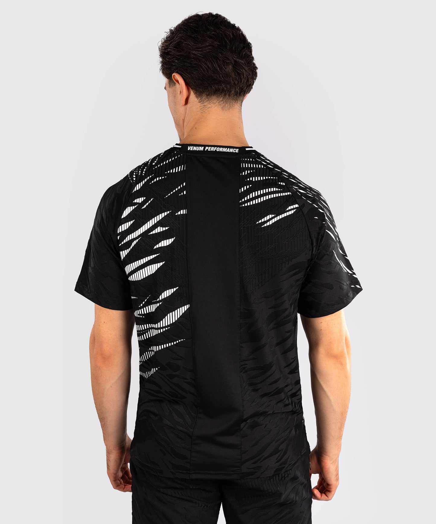 UFC Fusion by Venum Authentic Fight Night Maglietta da Gara per Uomo - Nero