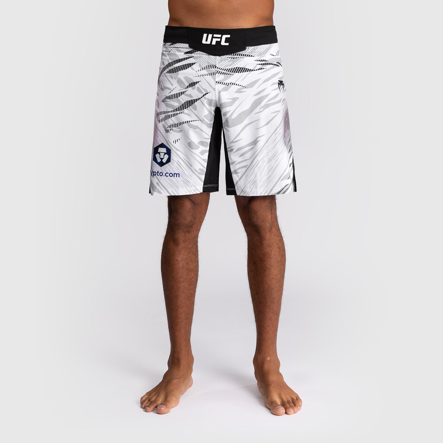 UFC Fusion by Venum Personalizzati Authentic Fight Night Shorts da Lotta per Uomo - Fit Largo - Bianco