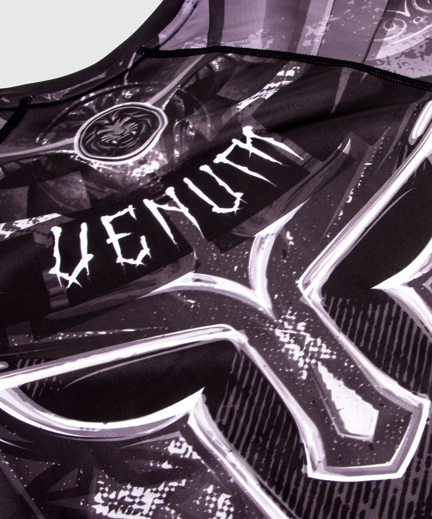 Rashguard Venum Gladiator 3.0 - Nera/Bianca - Maniche lunghe