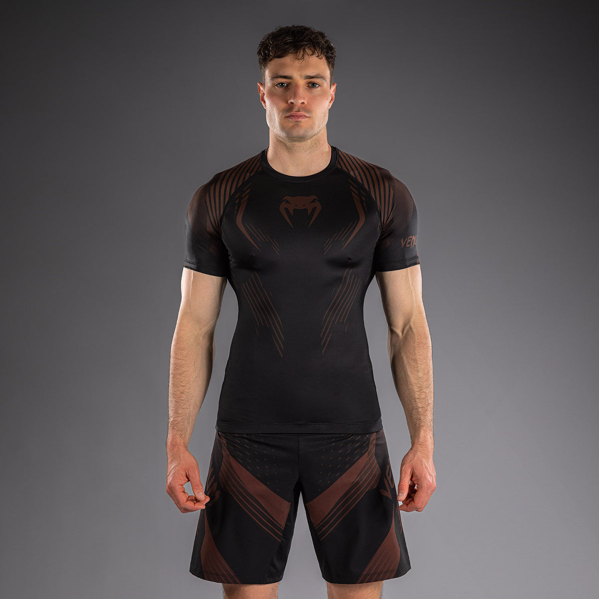 Venum No-Gi 6.0 Rashguard a Maniche Corte - Nero/Marrone
