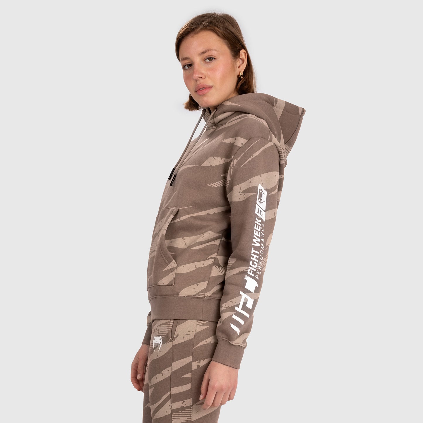 UFC Adrenaline by Venum Fight Week Felpa Con Cappuccio per Donna - Desert Camo