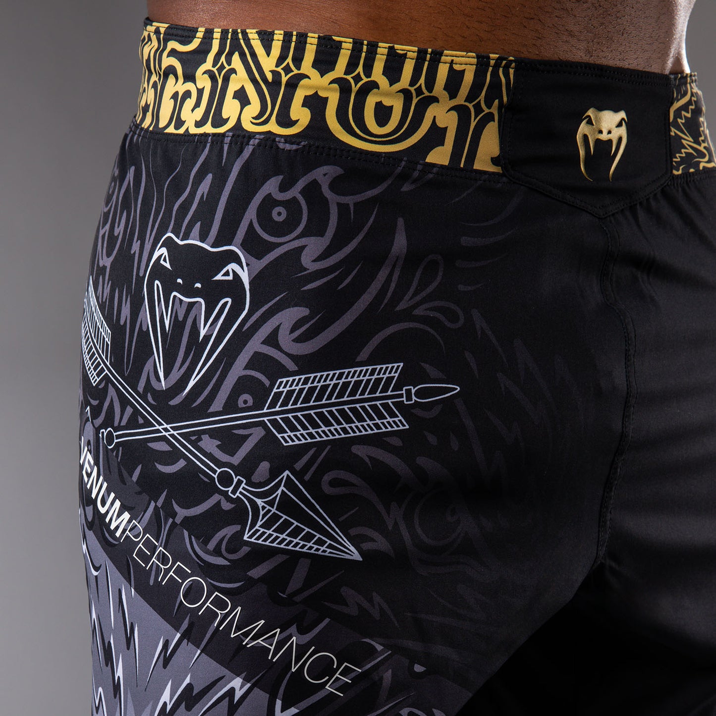 Venum Wolf Atak Pantaloncini da Combattimento – Nero/Grigio