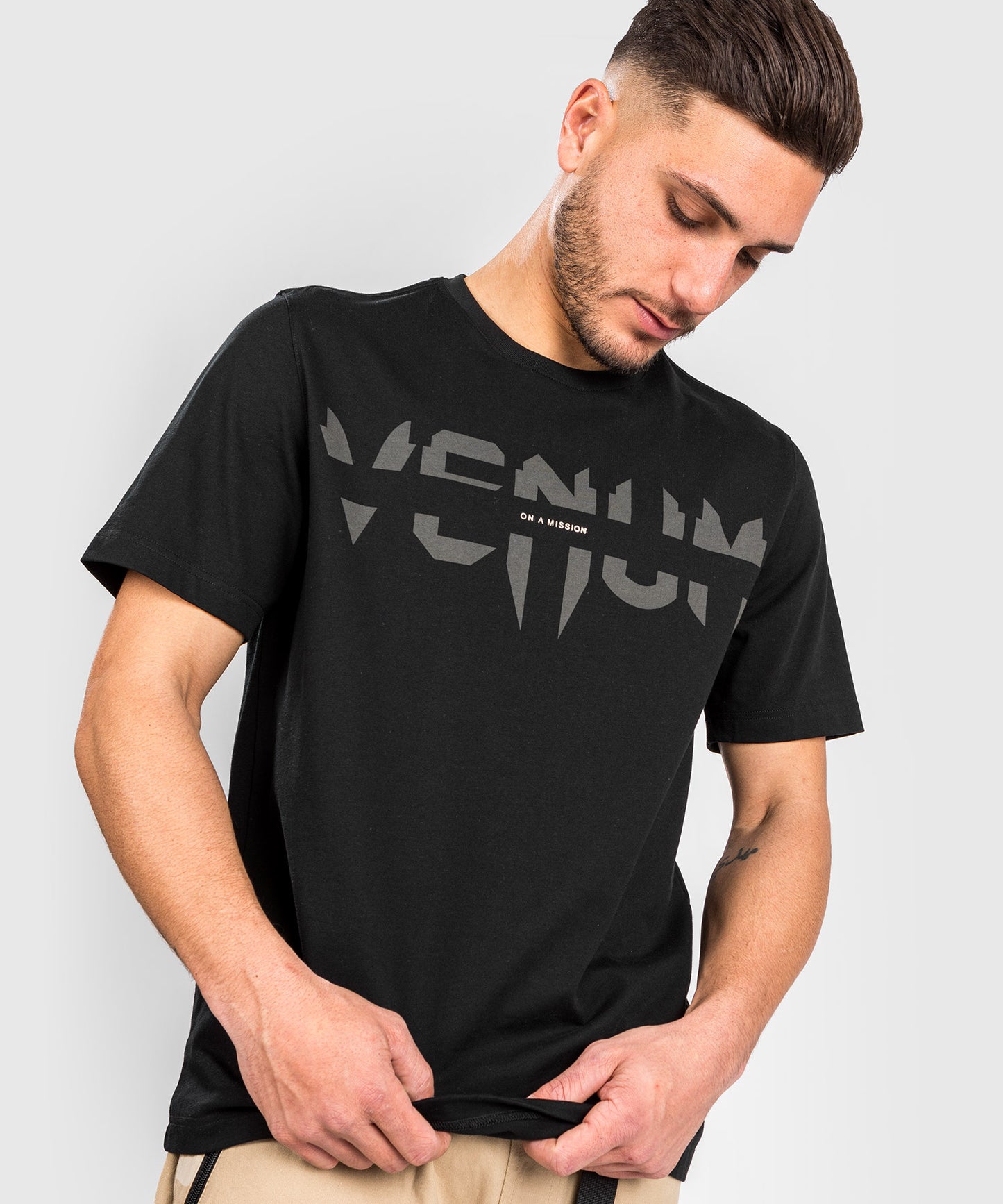 T-shirt Venum On a Mission - Vestibilità regolare - Nera